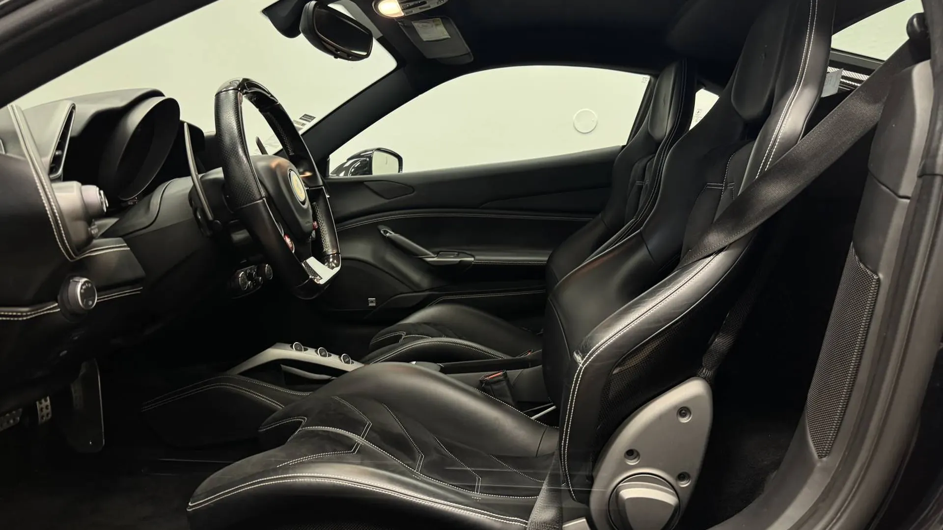 Ferrari 488 — photo 6