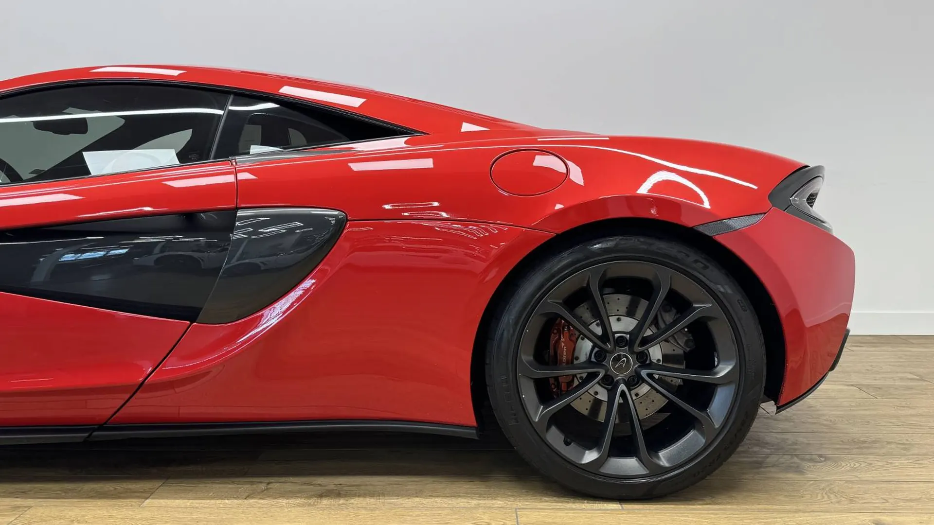 McLaren 540c — photo 6