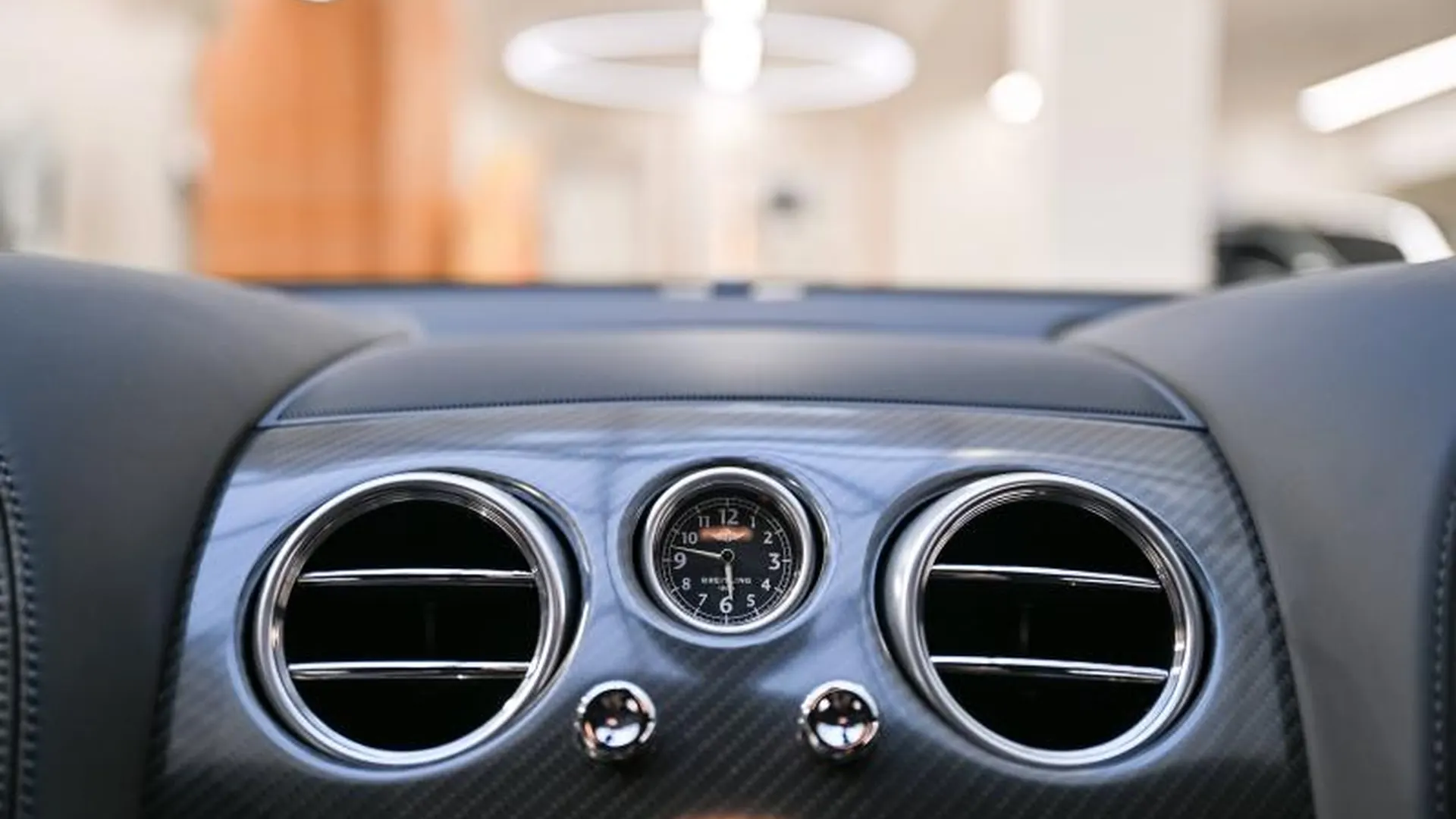 Bentley Continental GT — photo 35