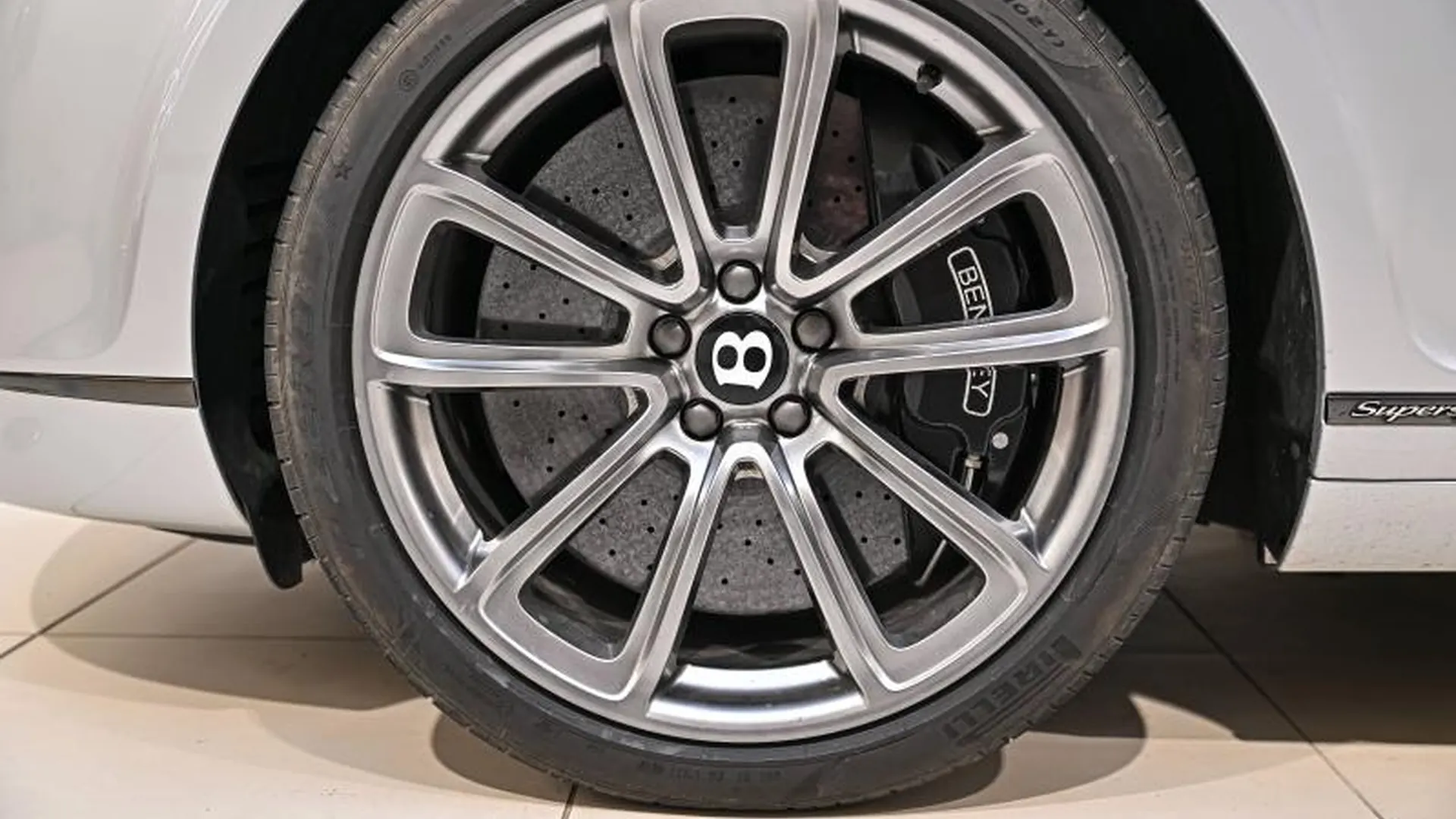 Bentley Continental GT — photo 17