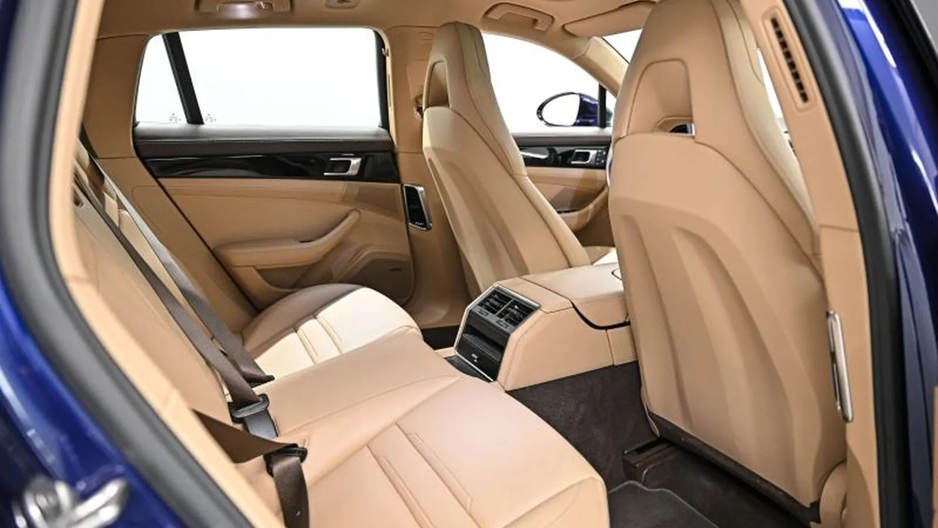 Porsche Panamera Spt Turismo — photo 17