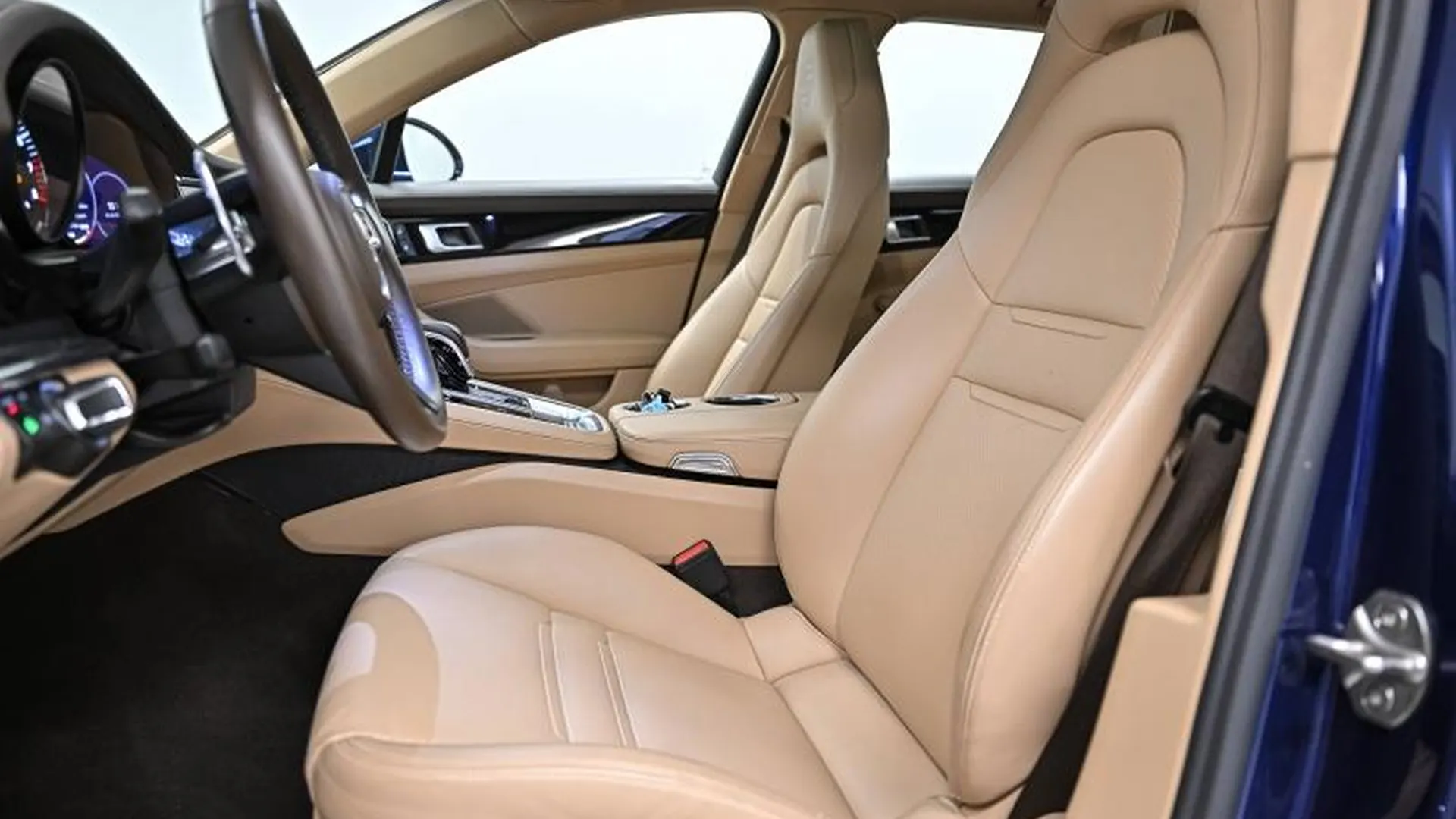 Porsche Panamera Spt Turismo — photo 21