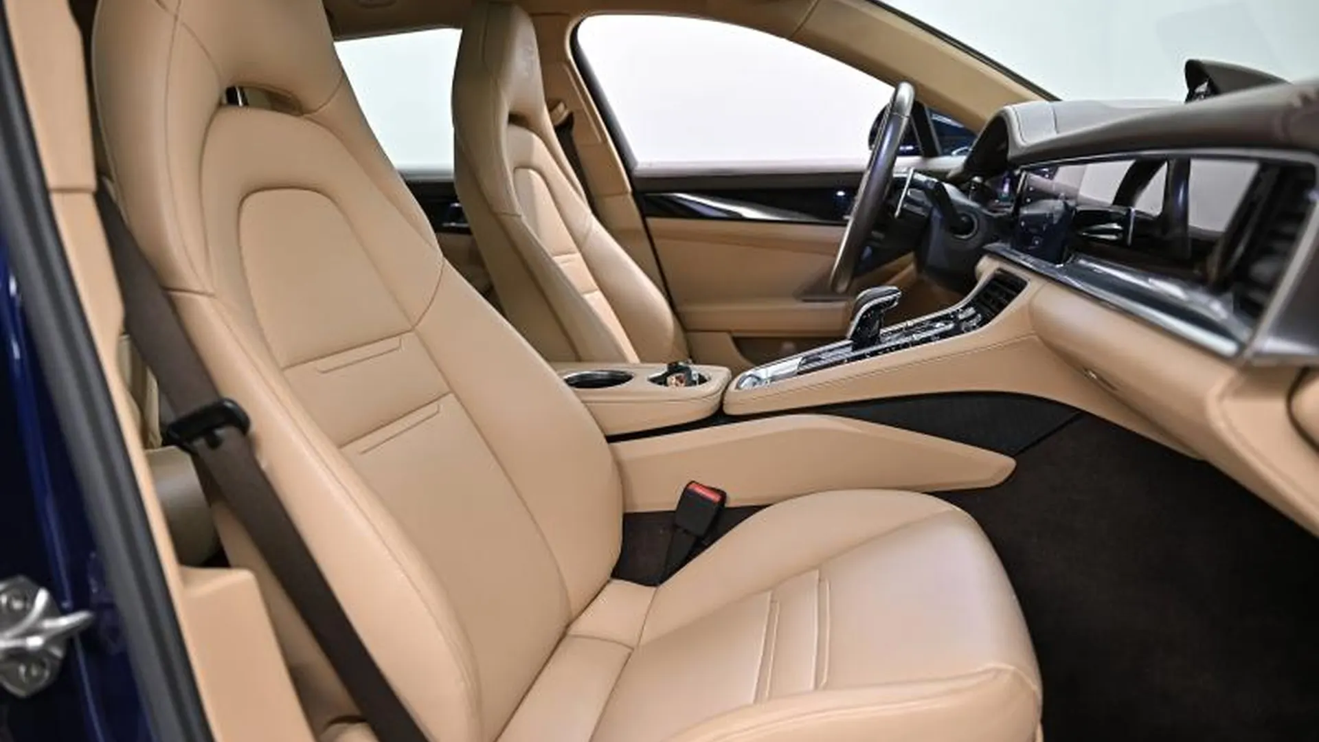 Porsche Panamera Spt Turismo — photo 16