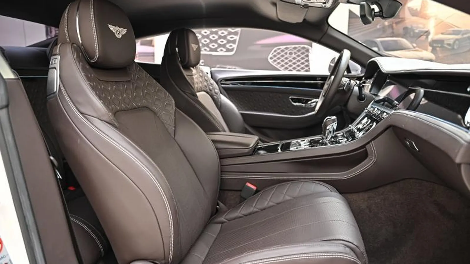 Bentley Continental GT — photo 23