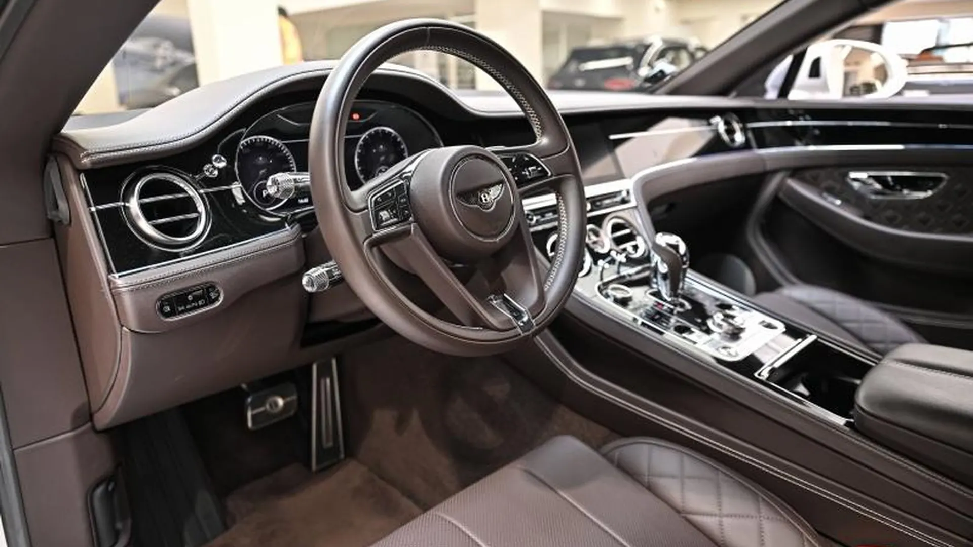 Bentley Continental GT — photo 14