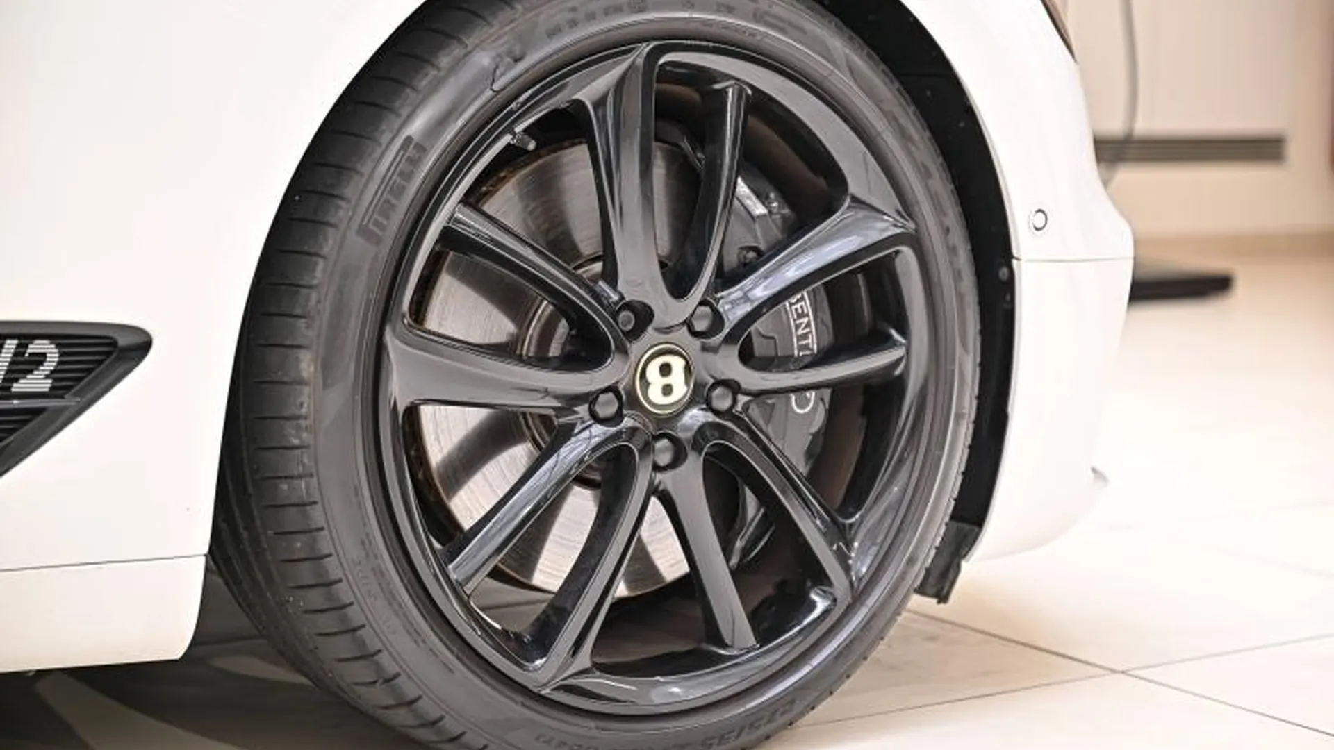 Bentley Continental GT — photo 7