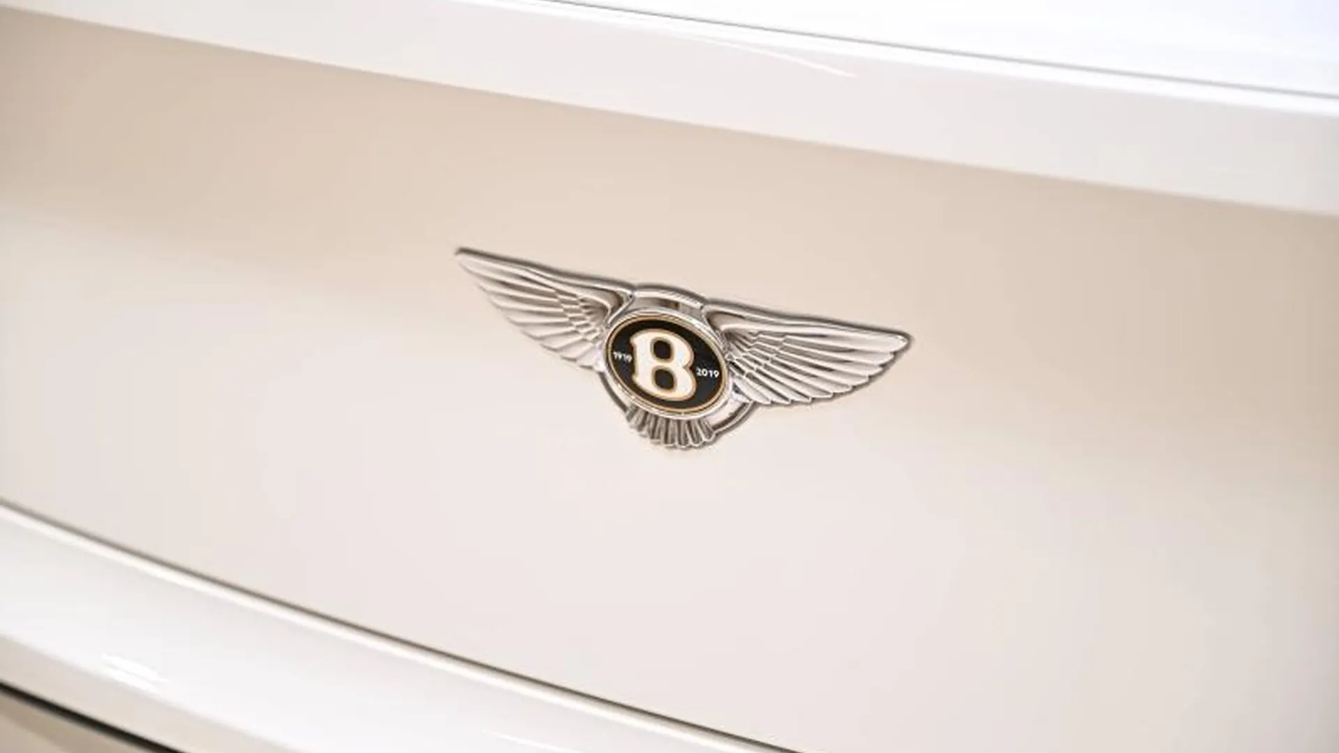 Bentley Continental GT — photo 15