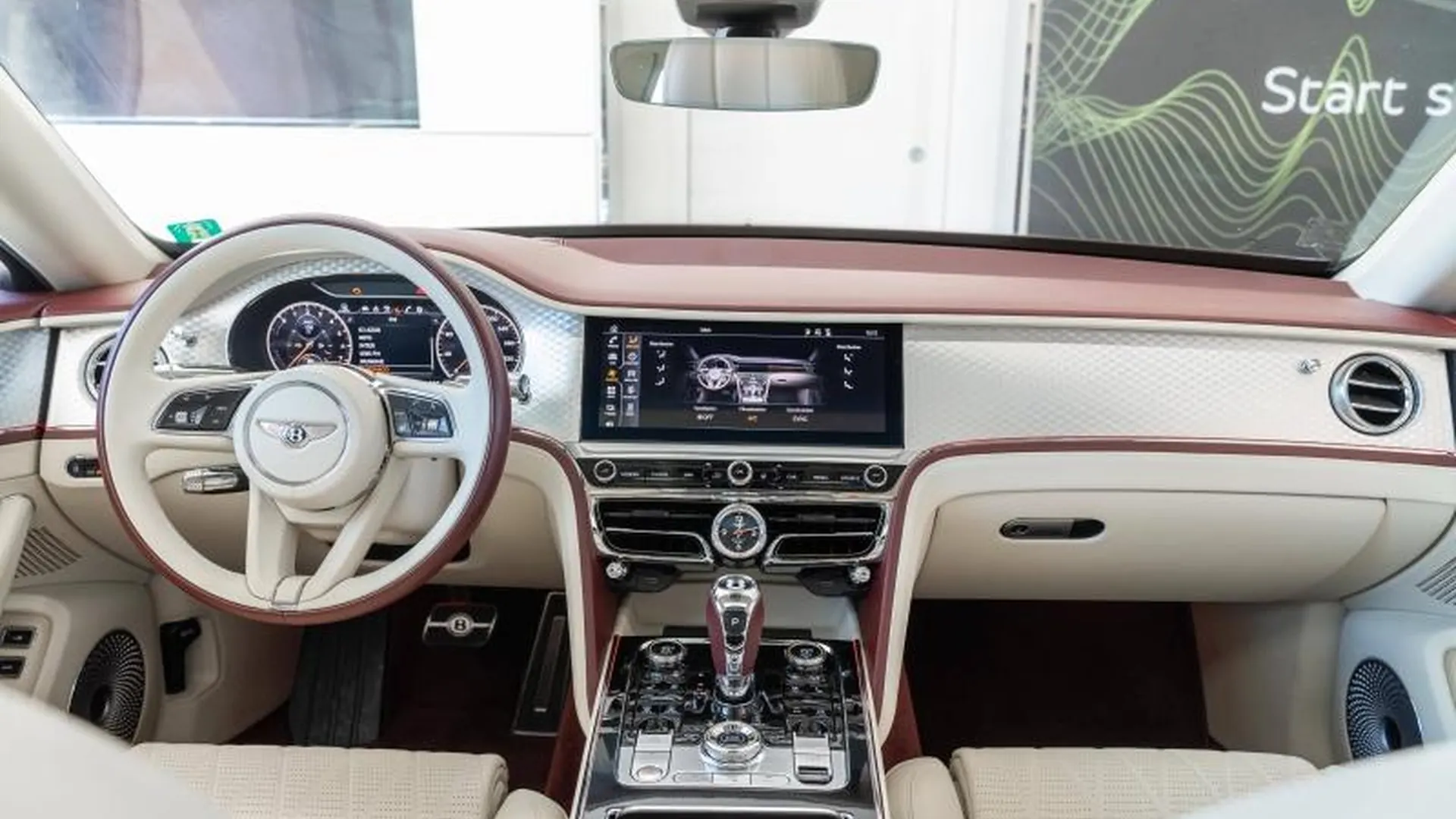 Bentley Flying Spur — photo 15