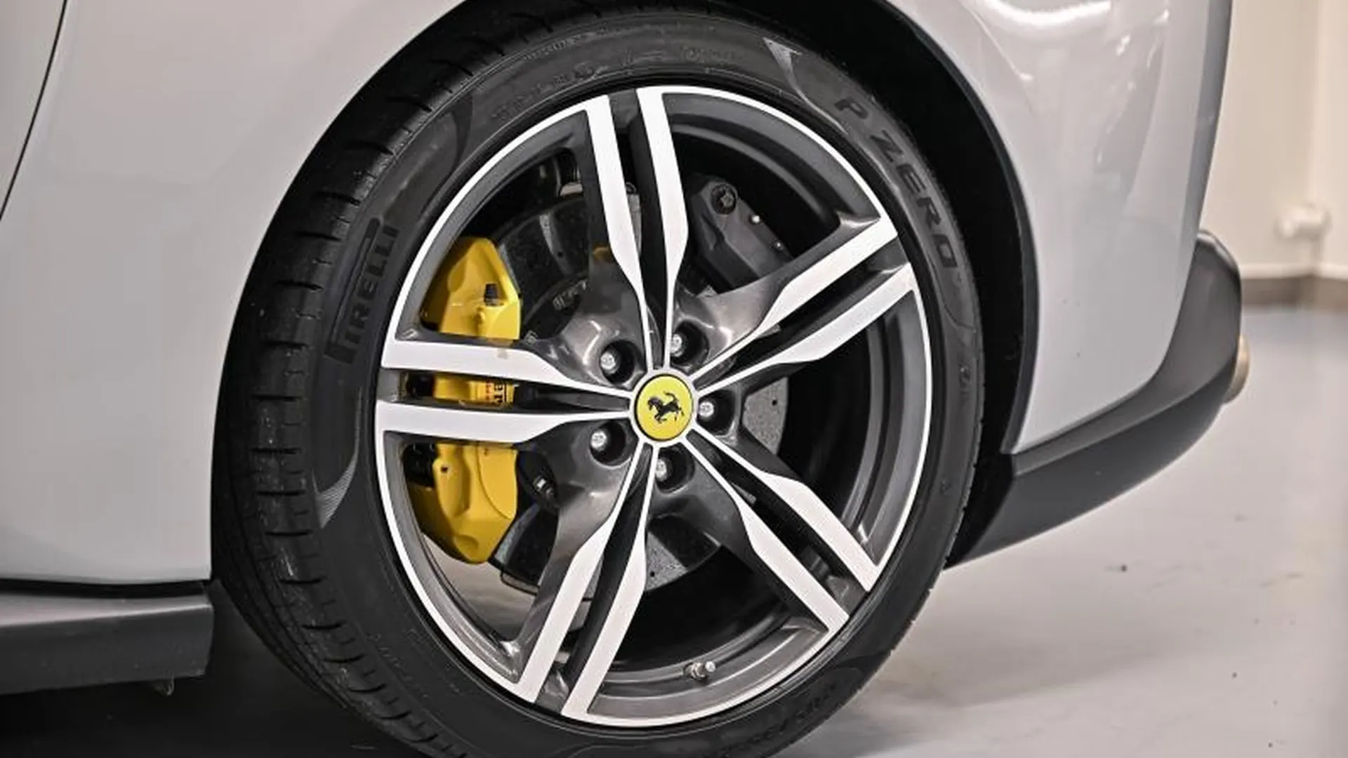 Ferrari Portofino — photo 22