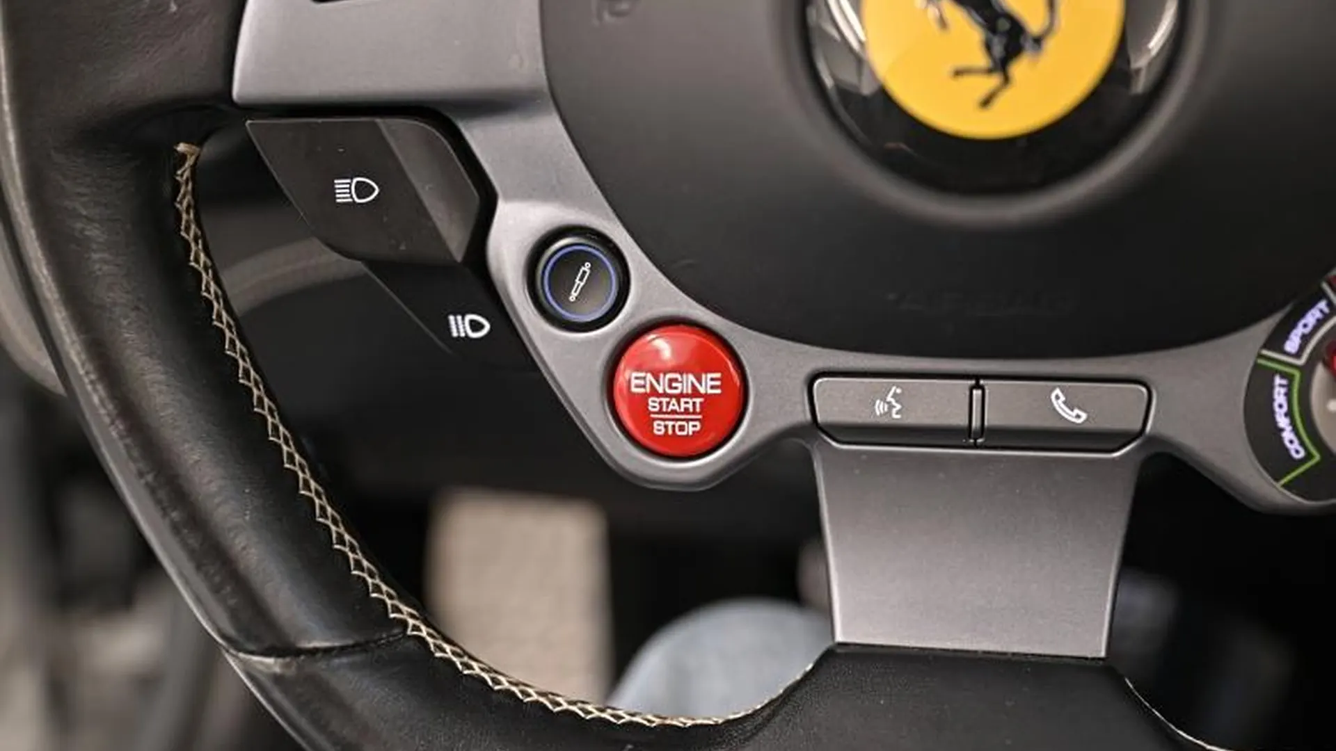 Ferrari Portofino — photo 33