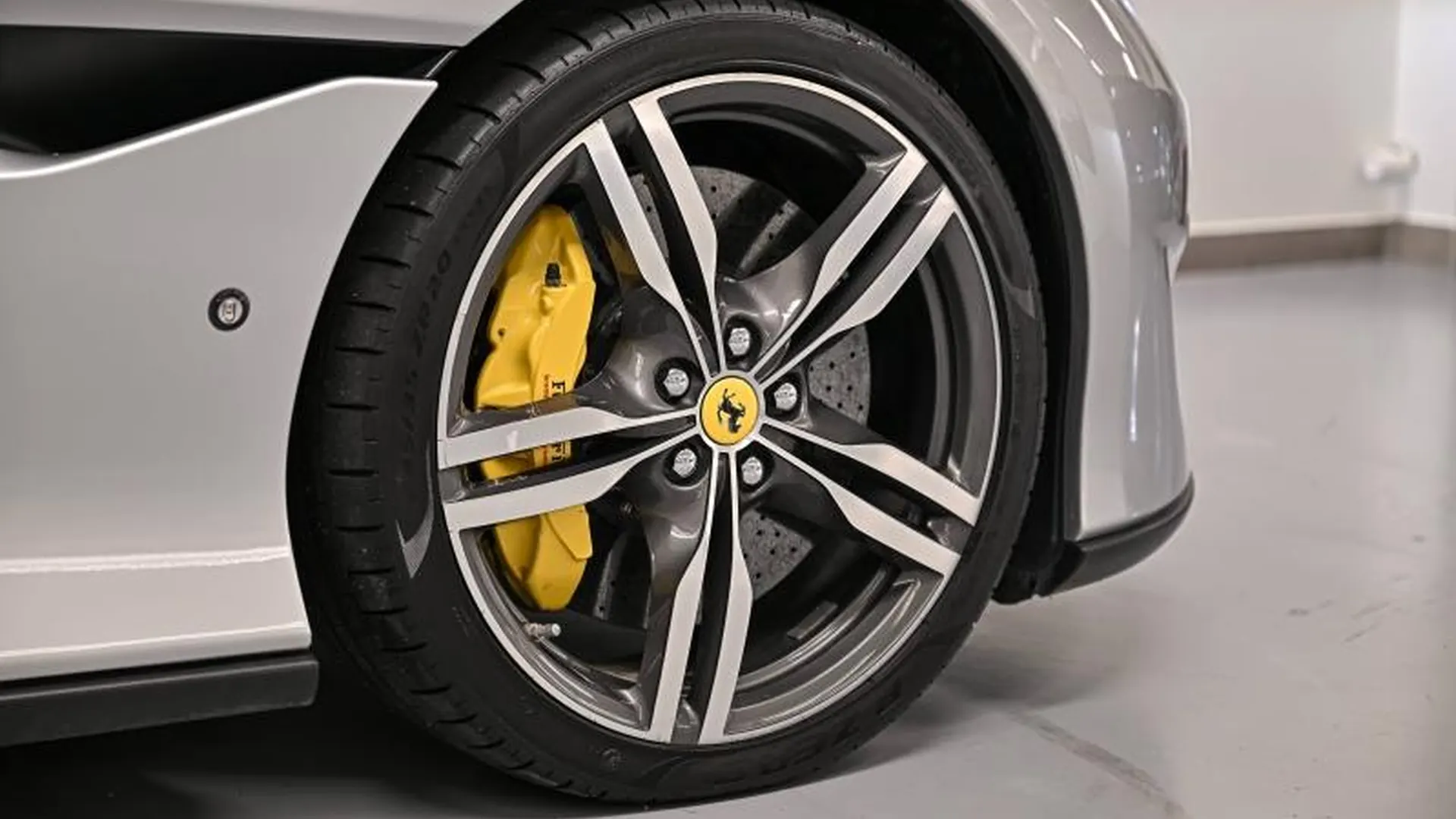 Ferrari Portofino — photo 5