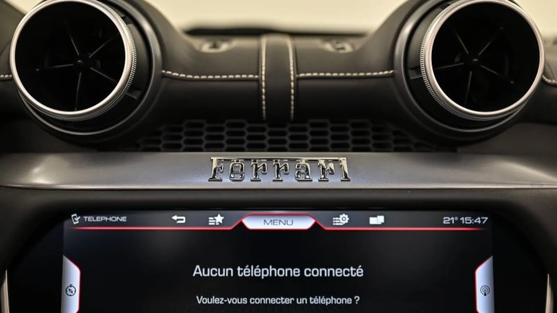 Ferrari Portofino — photo 37