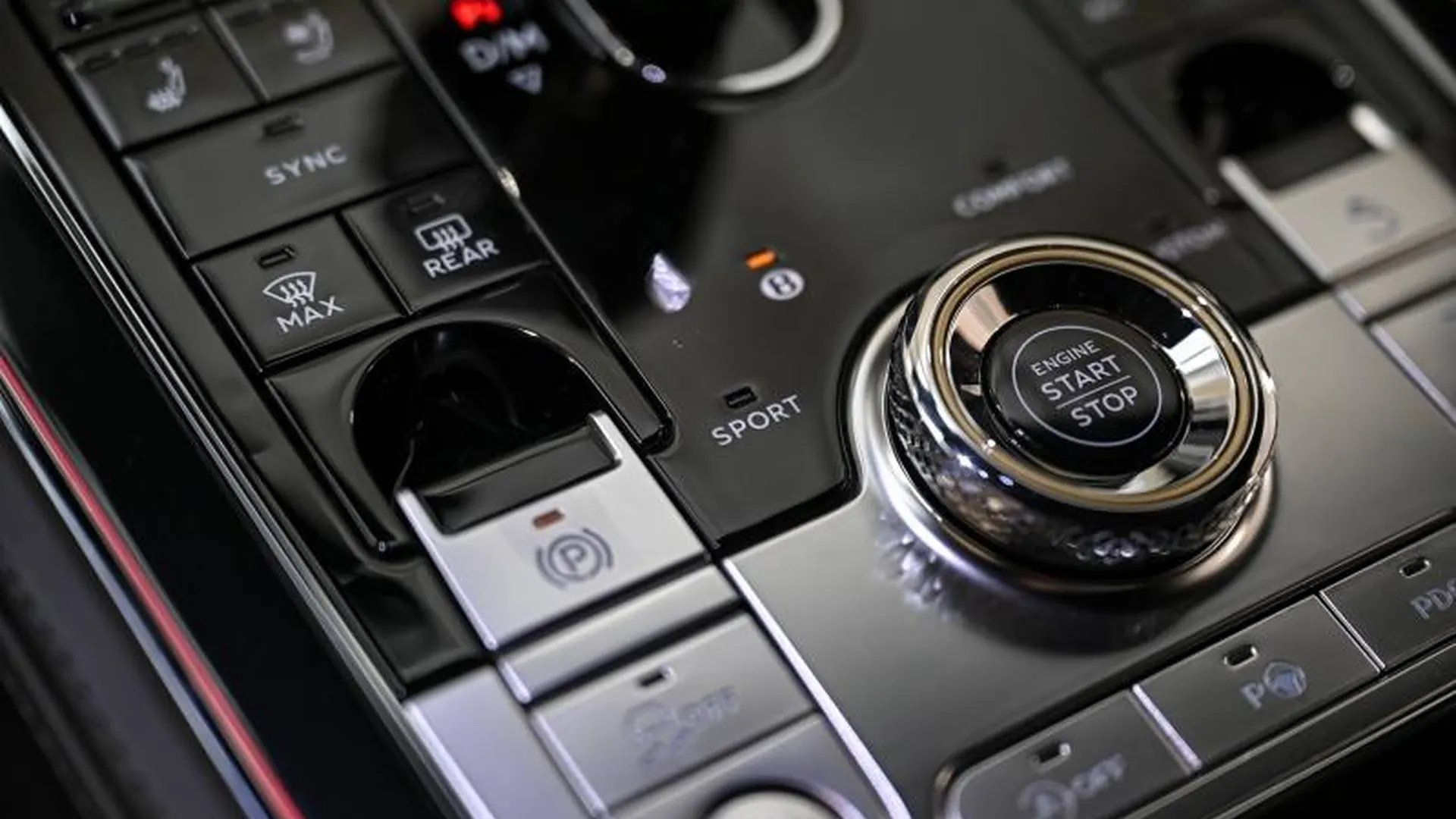 Bentley Continental GT — photo 31