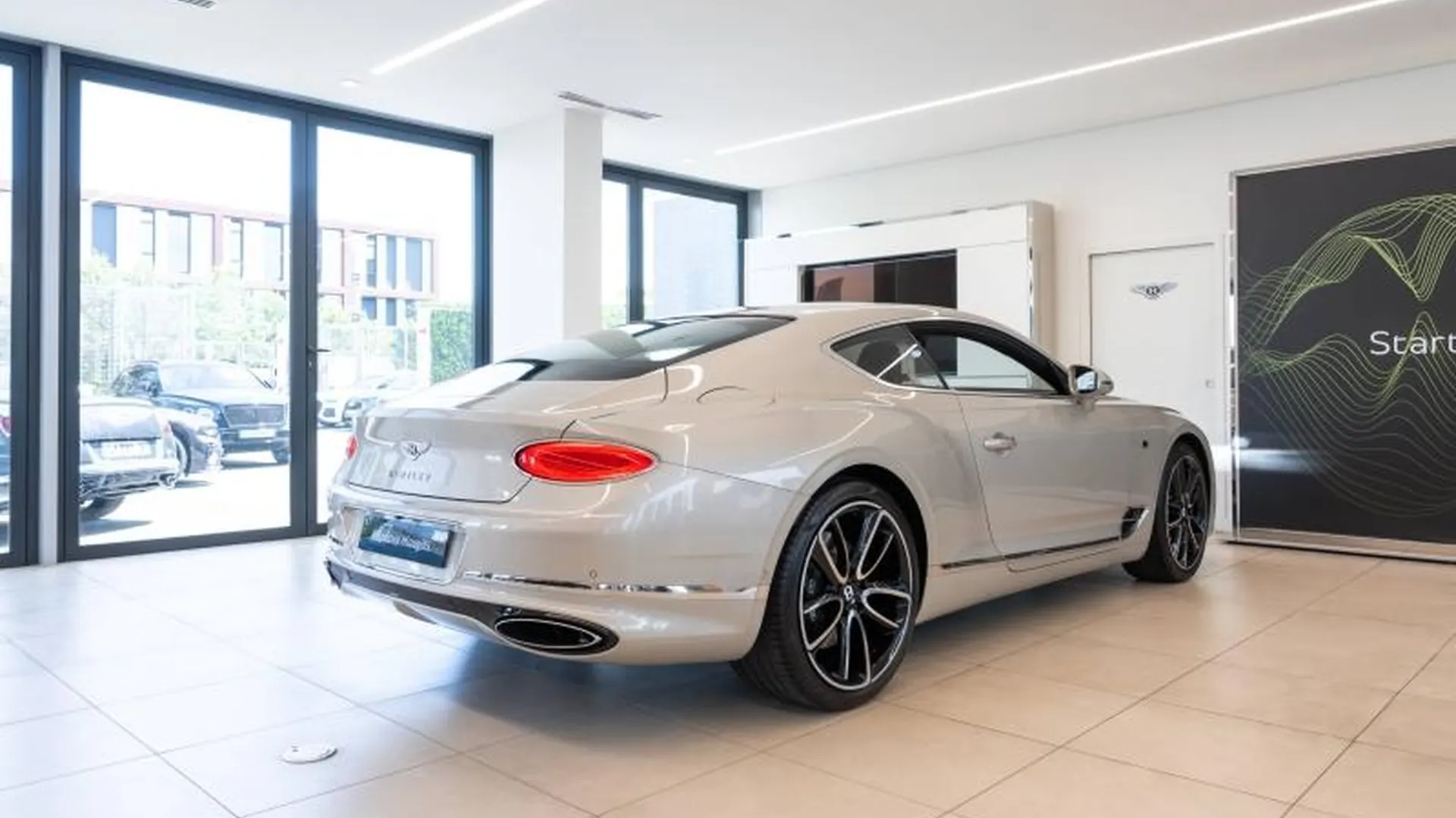 Bentley Continental GT — photo 2