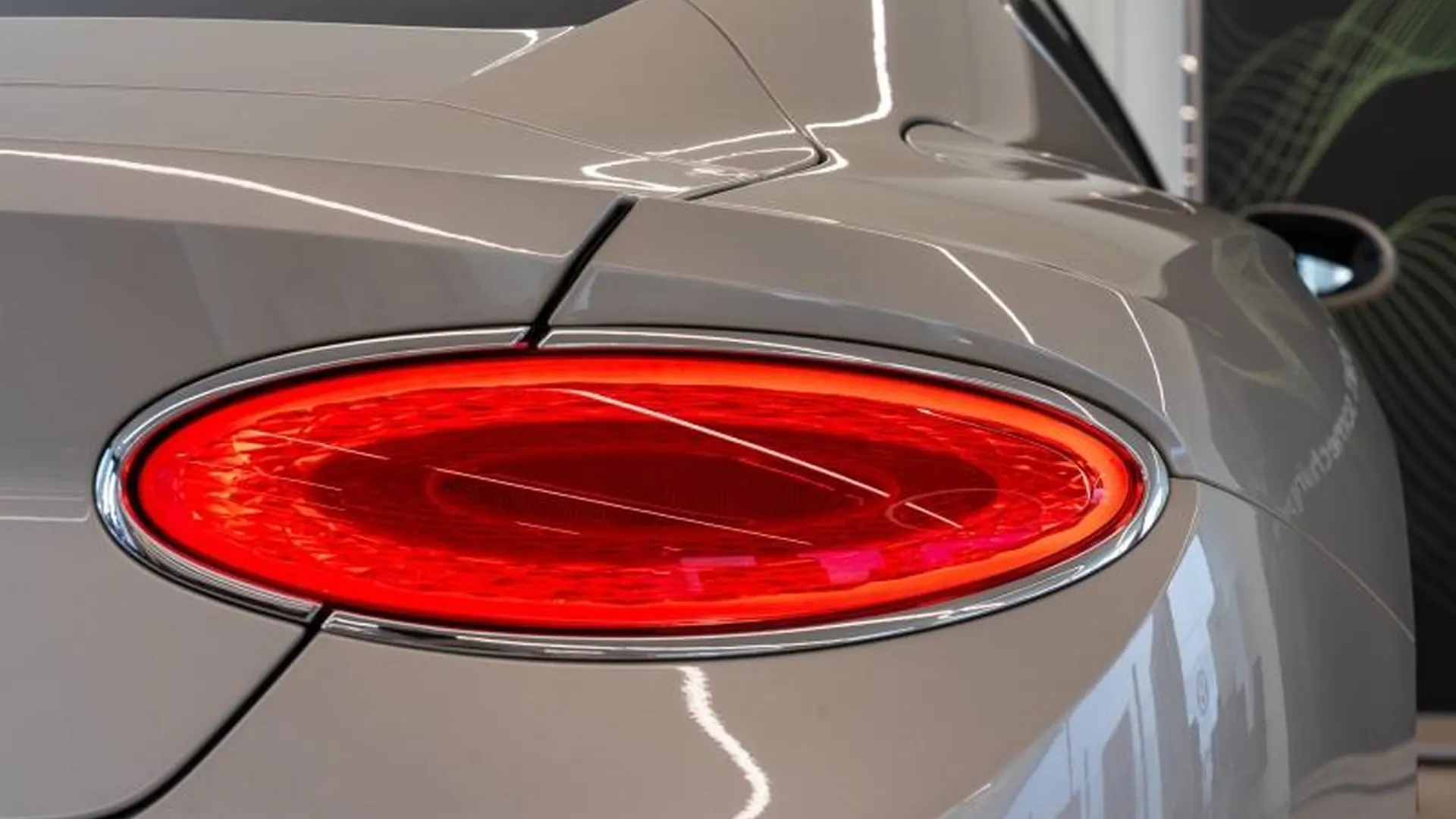 Bentley Continental GT — photo 30