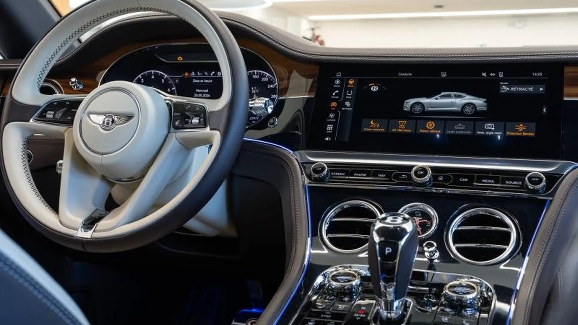 Bentley Continental GT — photo 10