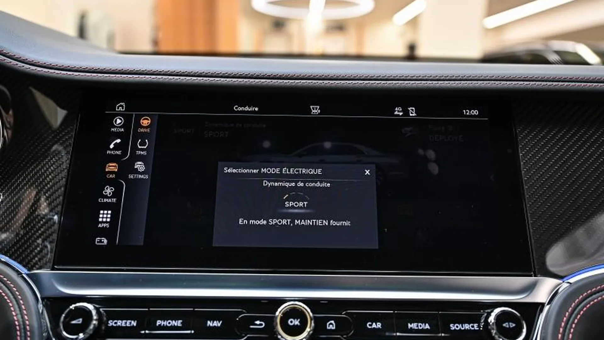 Bentley Flying Spur — photo 47