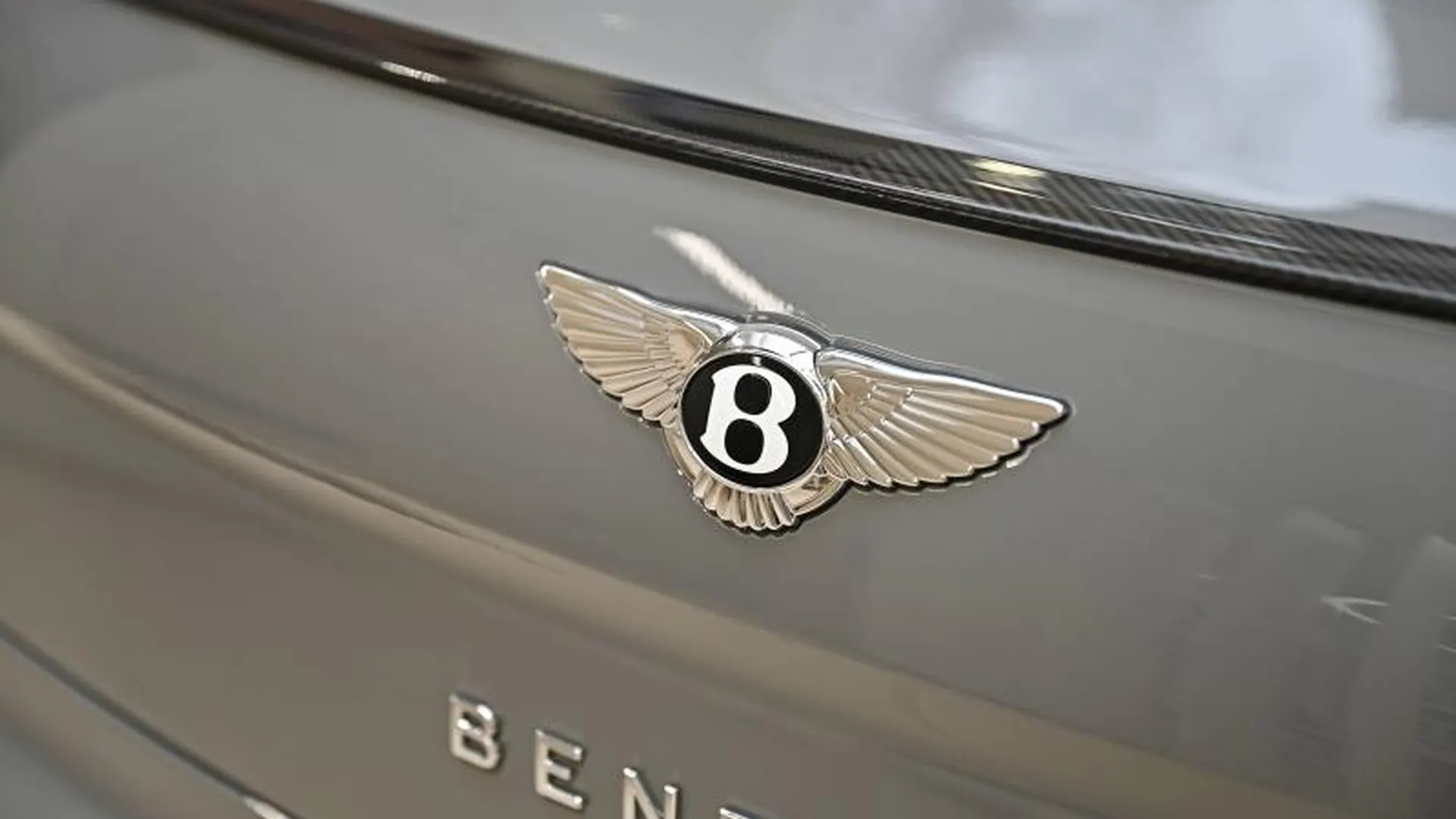 Bentley Flying Spur — photo 7