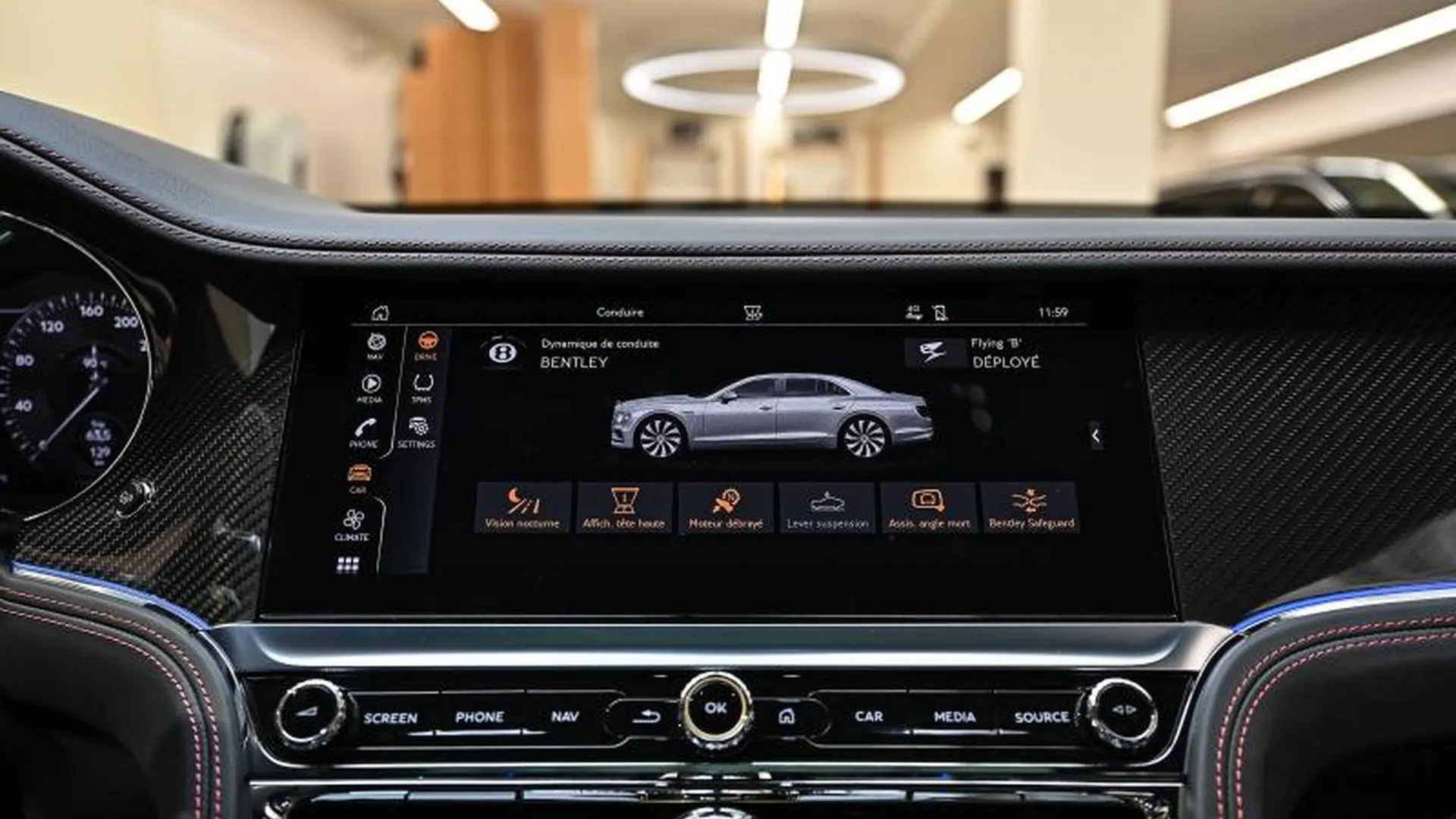 Bentley Flying Spur — photo 38