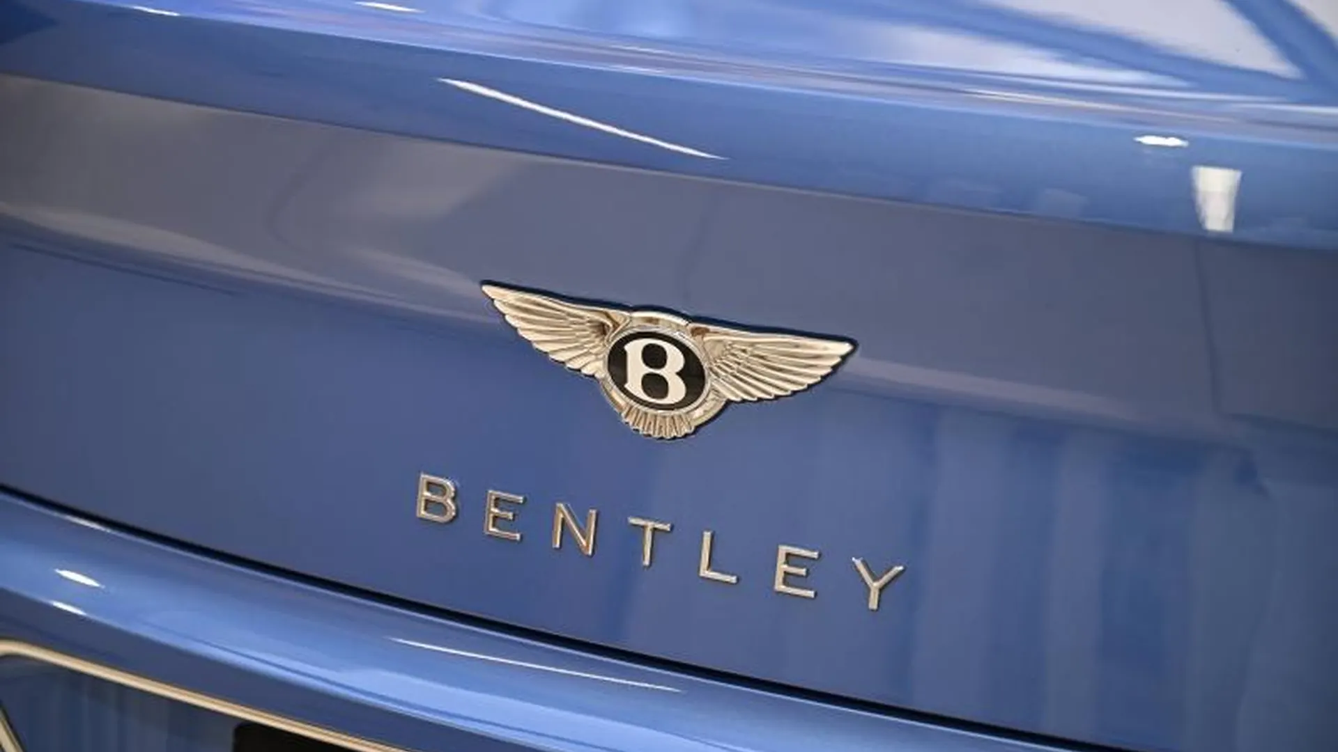 Bentley Continental GTC — photo 12