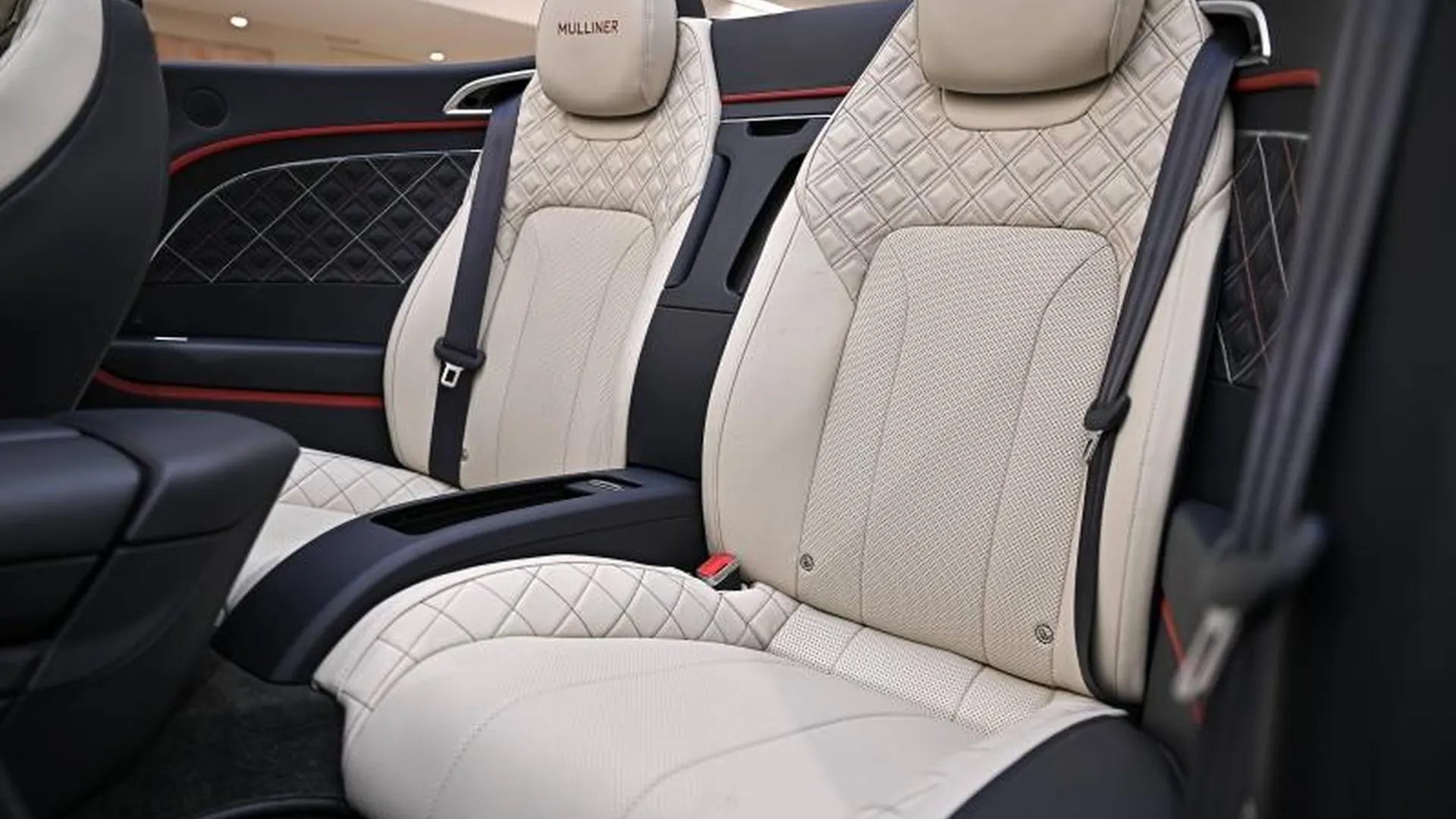 Bentley Continental GTC — photo 26