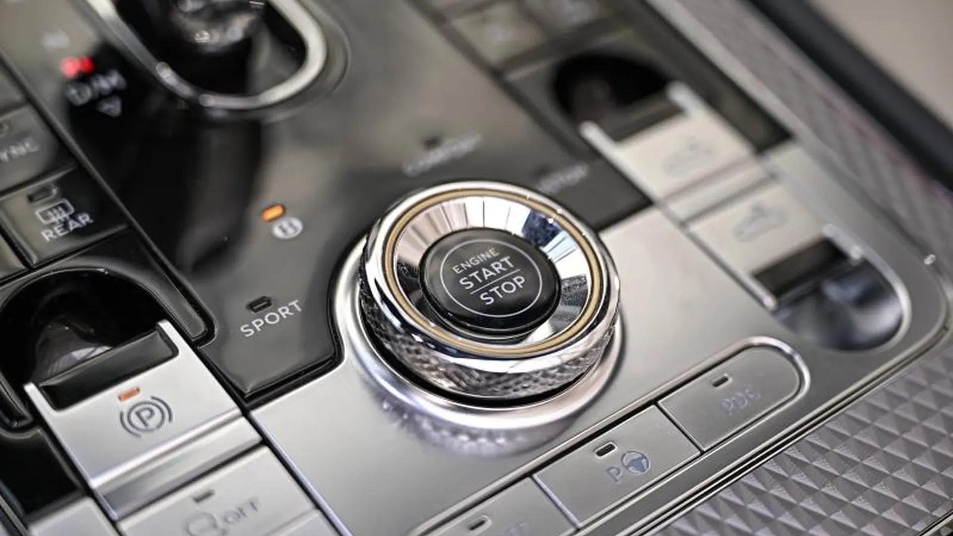 Bentley Continental GTC — photo 35