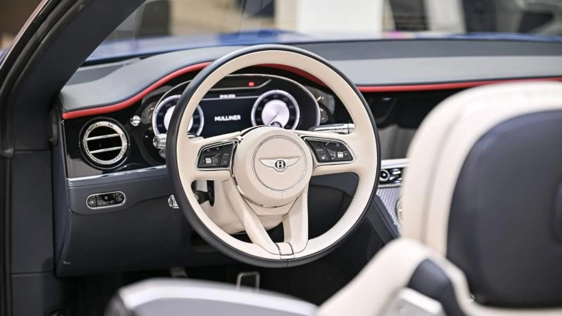 Bentley Continental GTC — photo 20