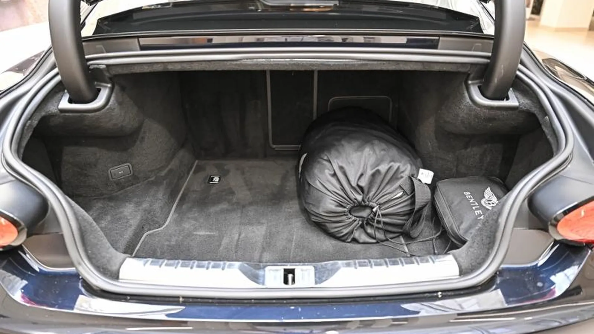 Bentley Continental — photo 40