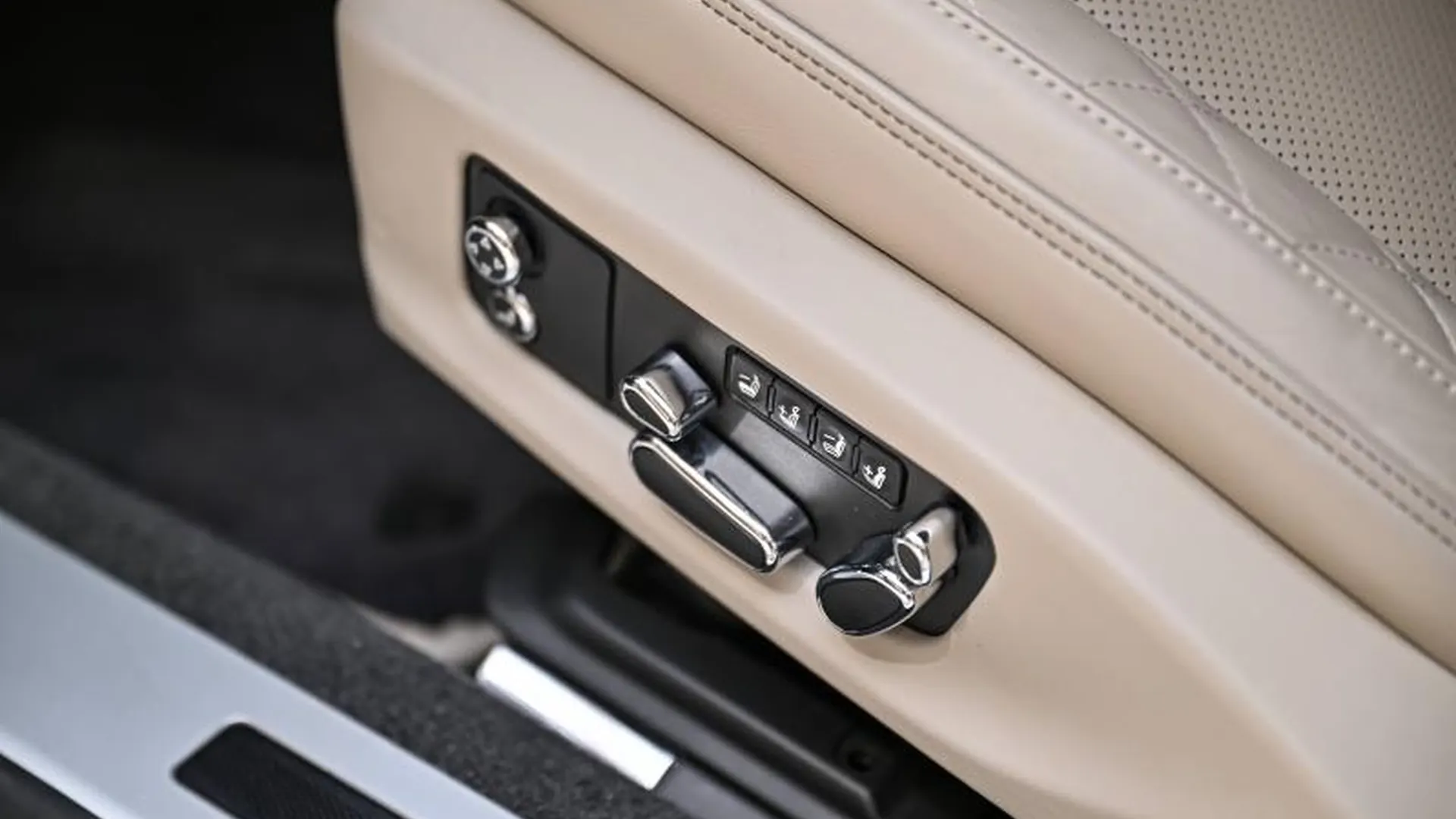 Bentley Continental — photo 25