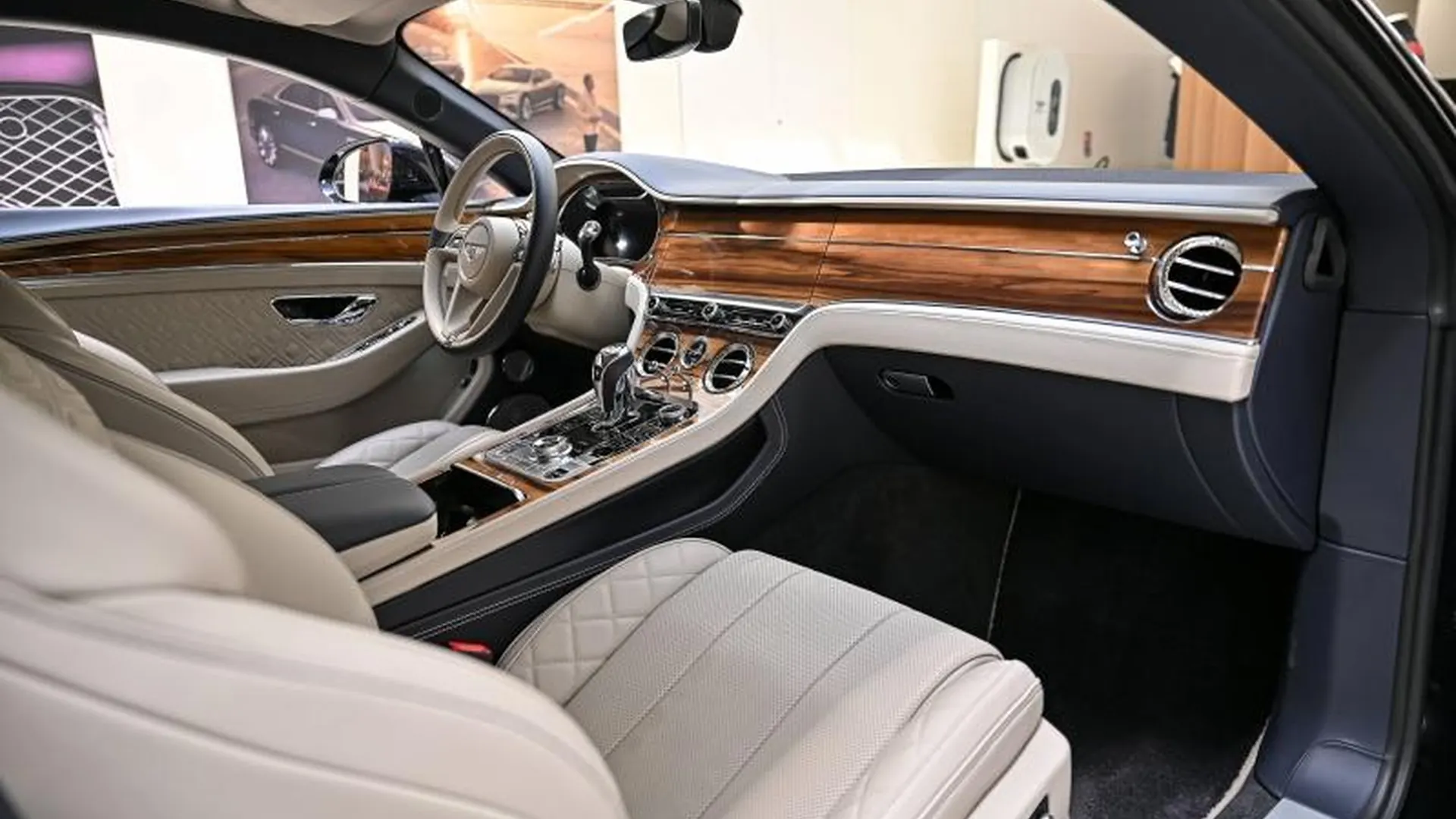 Bentley Continental — photo 14