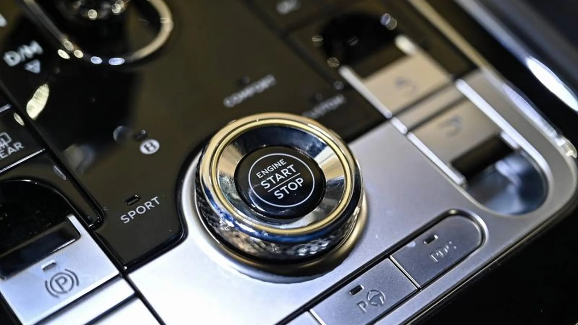 Bentley Continental — photo 33