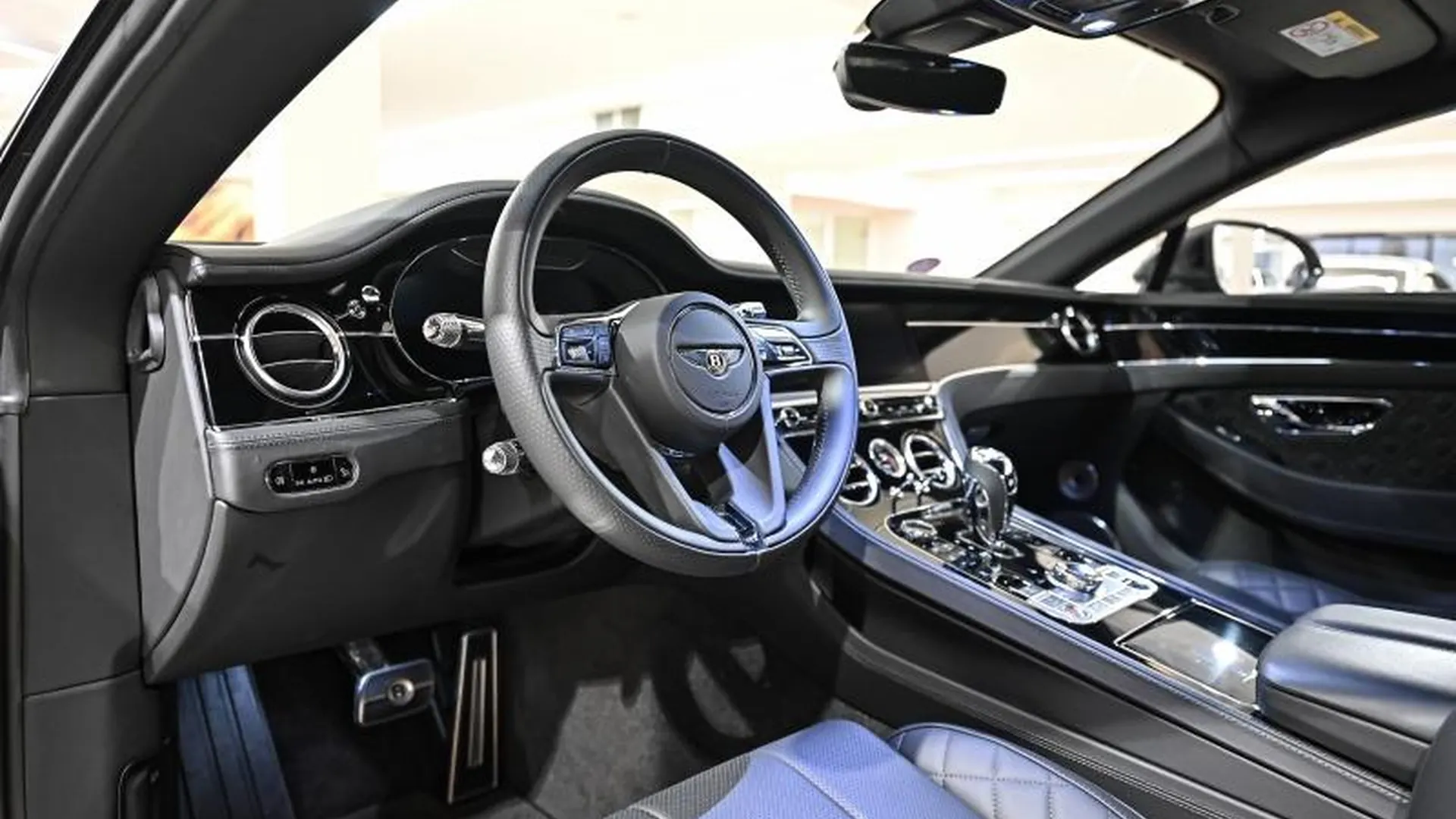 Bentley Continental — photo 19