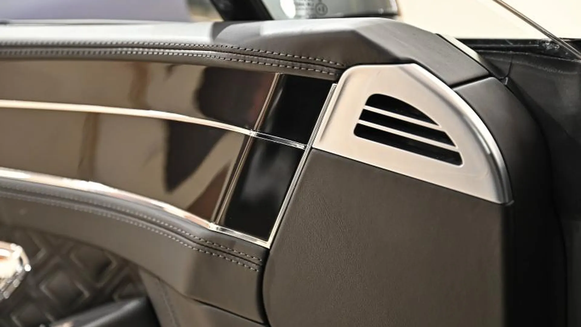 Bentley Continental — photo 31