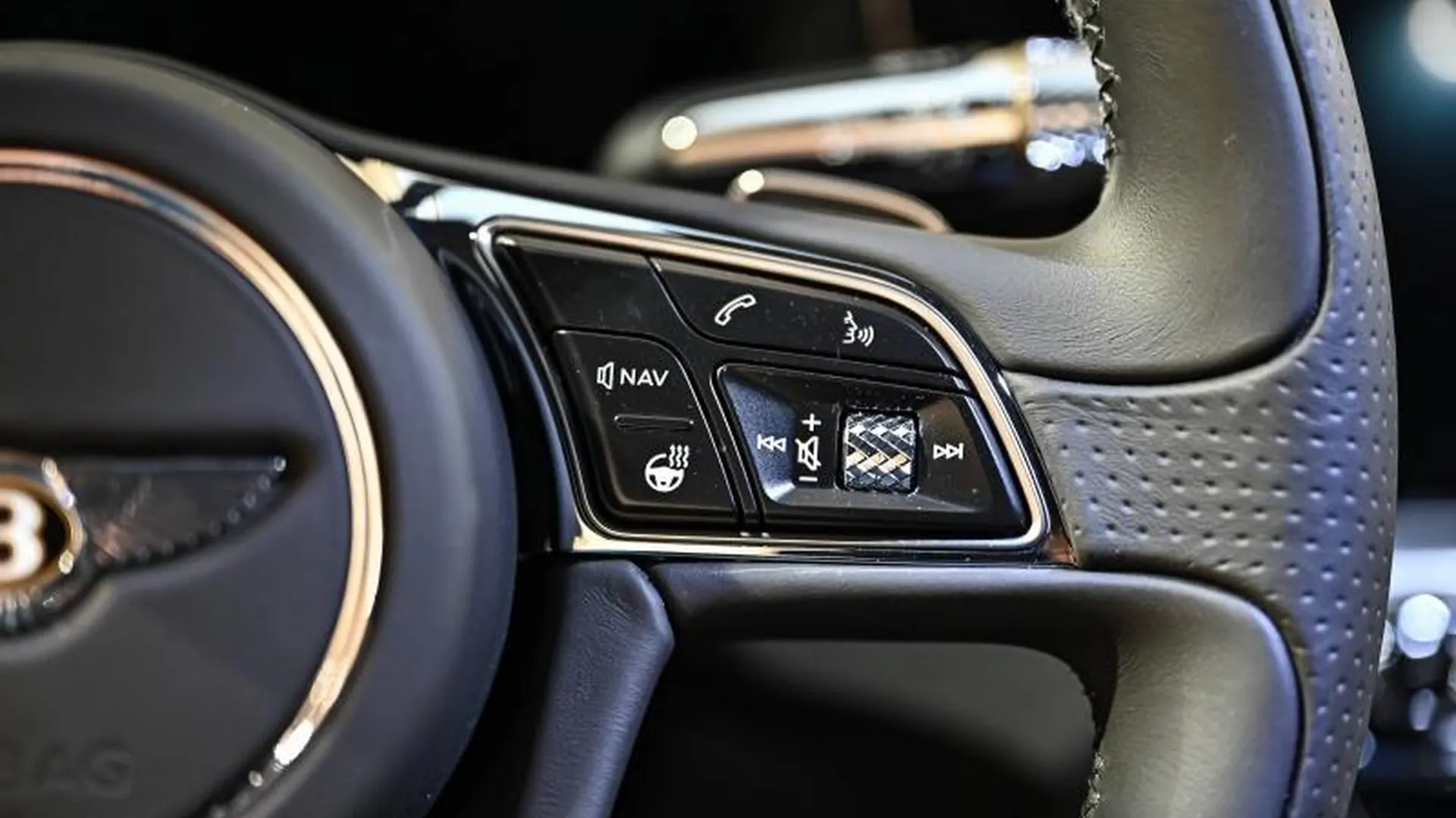 Bentley Continental — photo 30