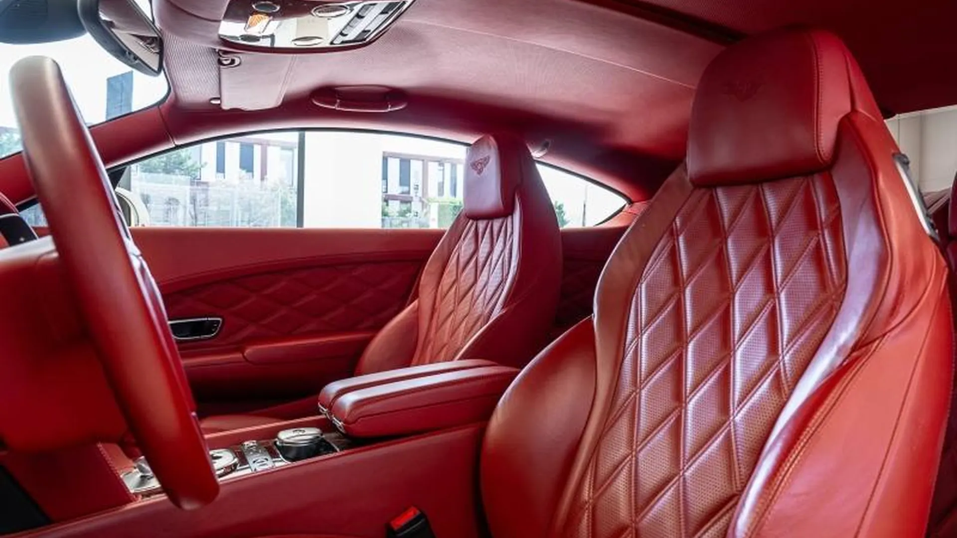 Bentley Continental — photo 17