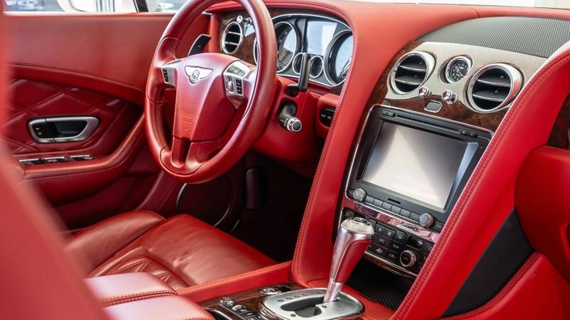 Bentley Continental — photo 35