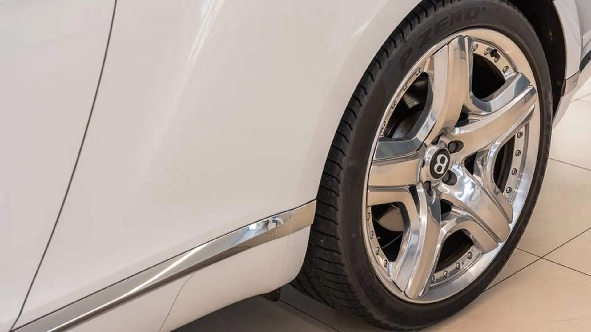 Bentley Continental — photo 8