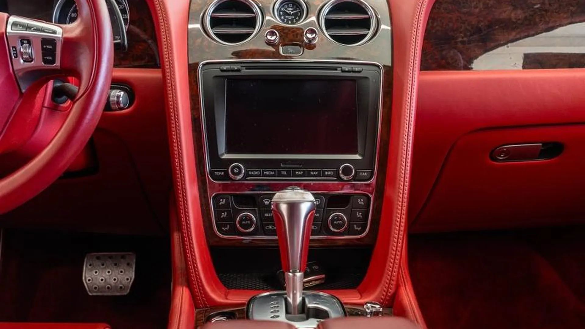 Bentley Continental — photo 23