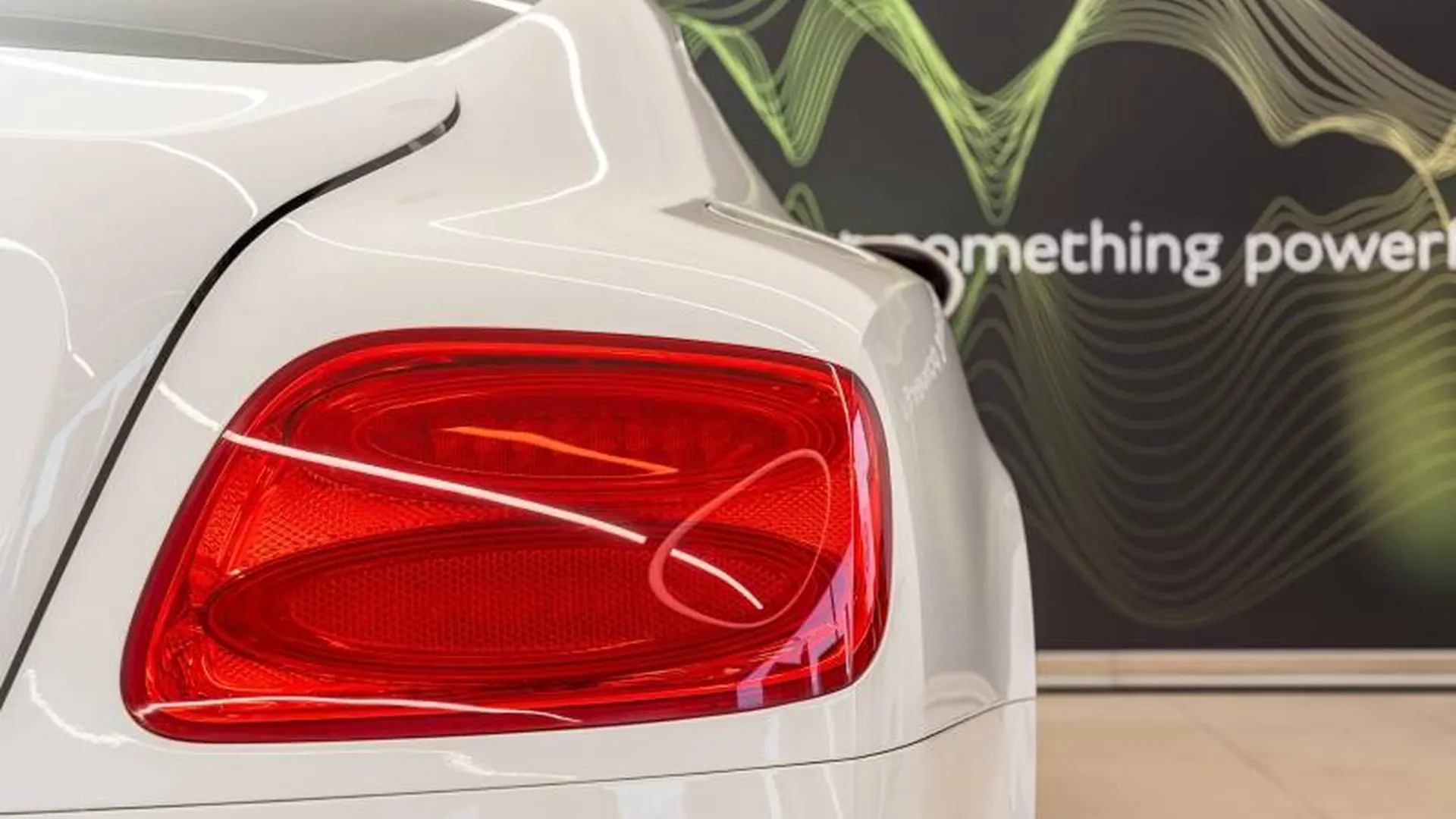Bentley Continental — photo 36