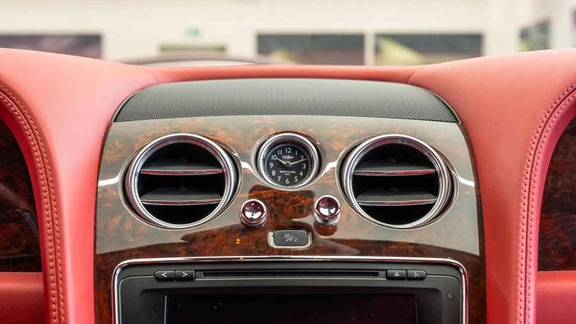 Bentley Continental — photo 22