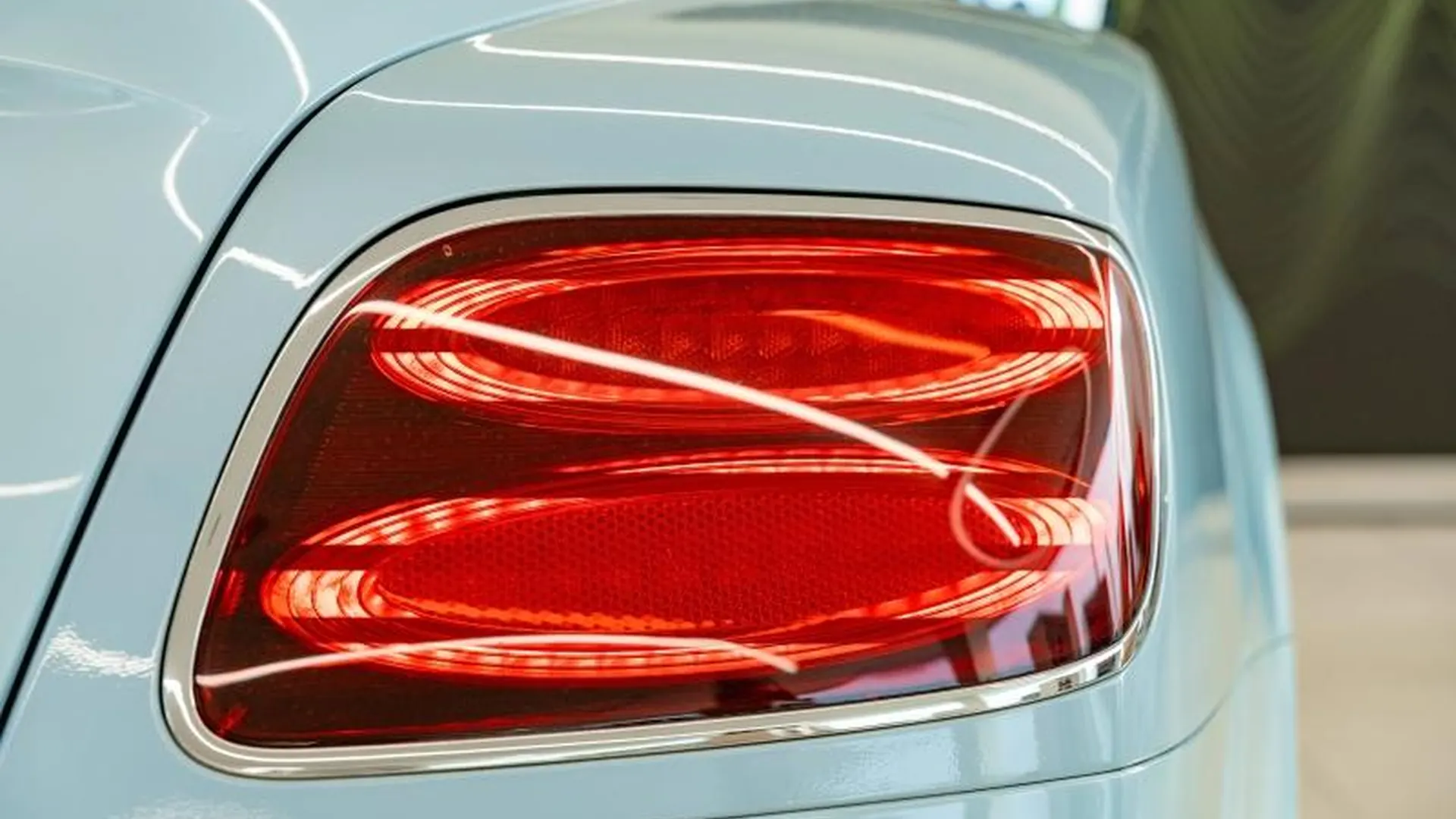 Bentley Continental — photo 29