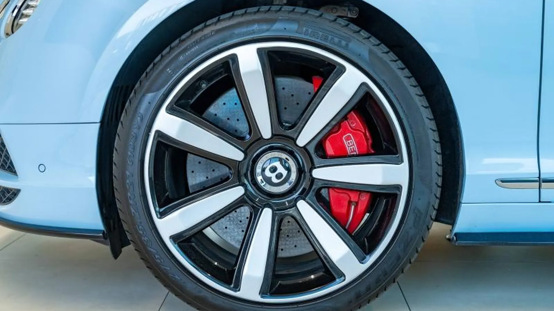 Bentley Continental — photo 13