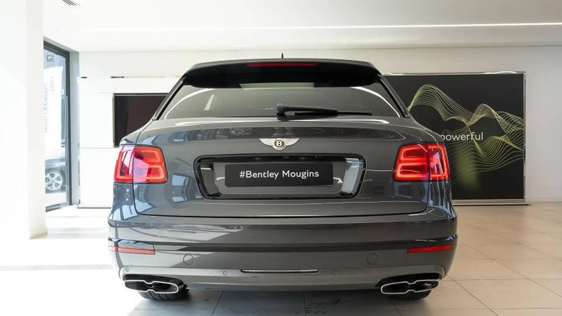 Bentley Bentayga — photo 5