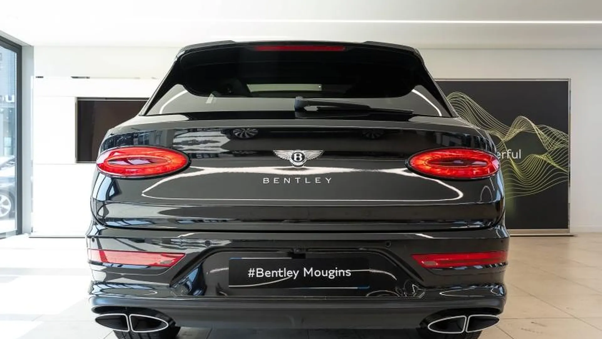 Bentley Bentayga — photo 5