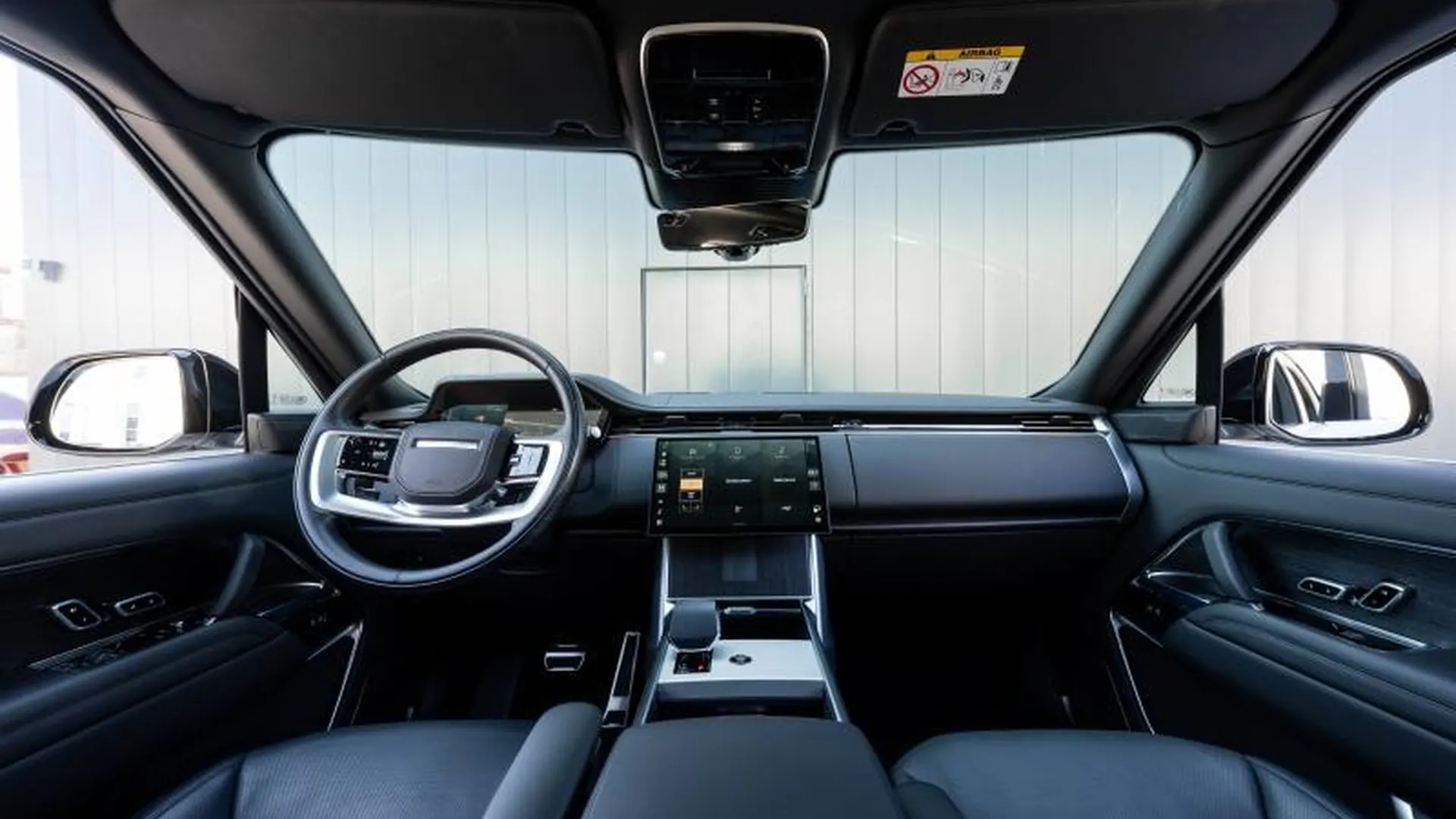 Land Rover Range Rover — photo 13