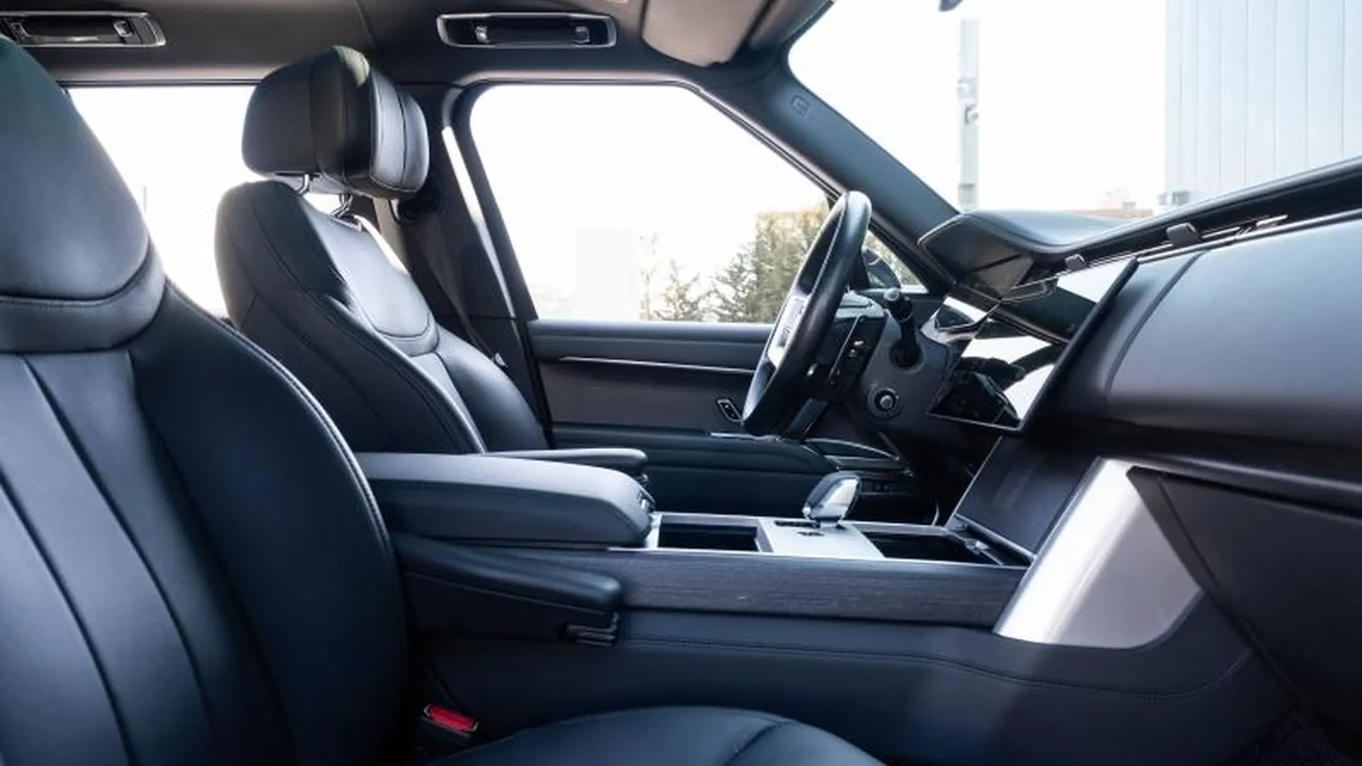 Land Rover Range Rover — photo 10