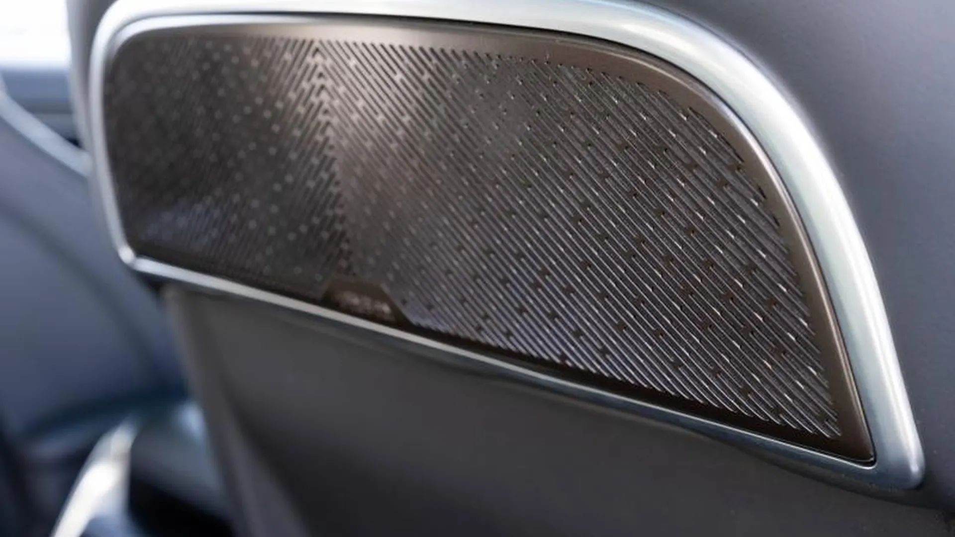 Land Rover Range Rover — photo 25