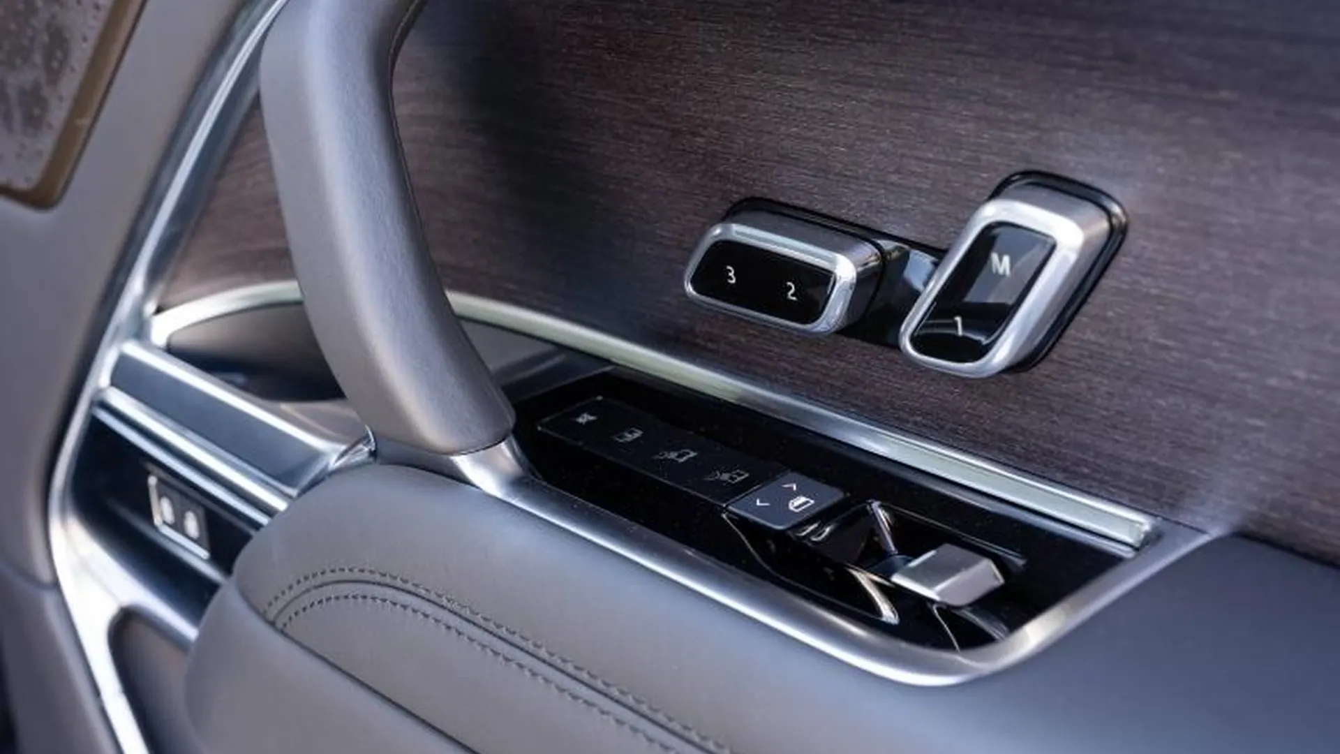 Land Rover Range Rover — photo 22