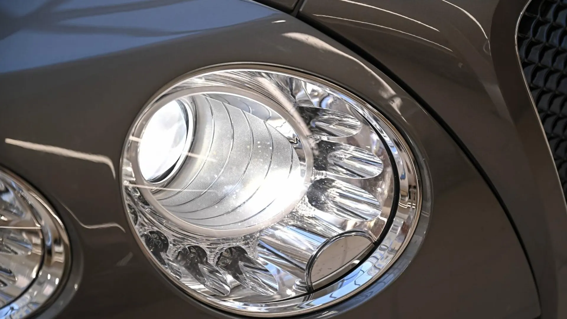 Bentley Continental — photo 11