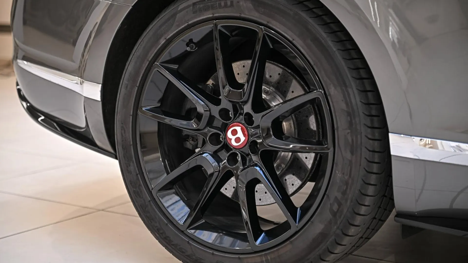 Bentley Continental — photo 10